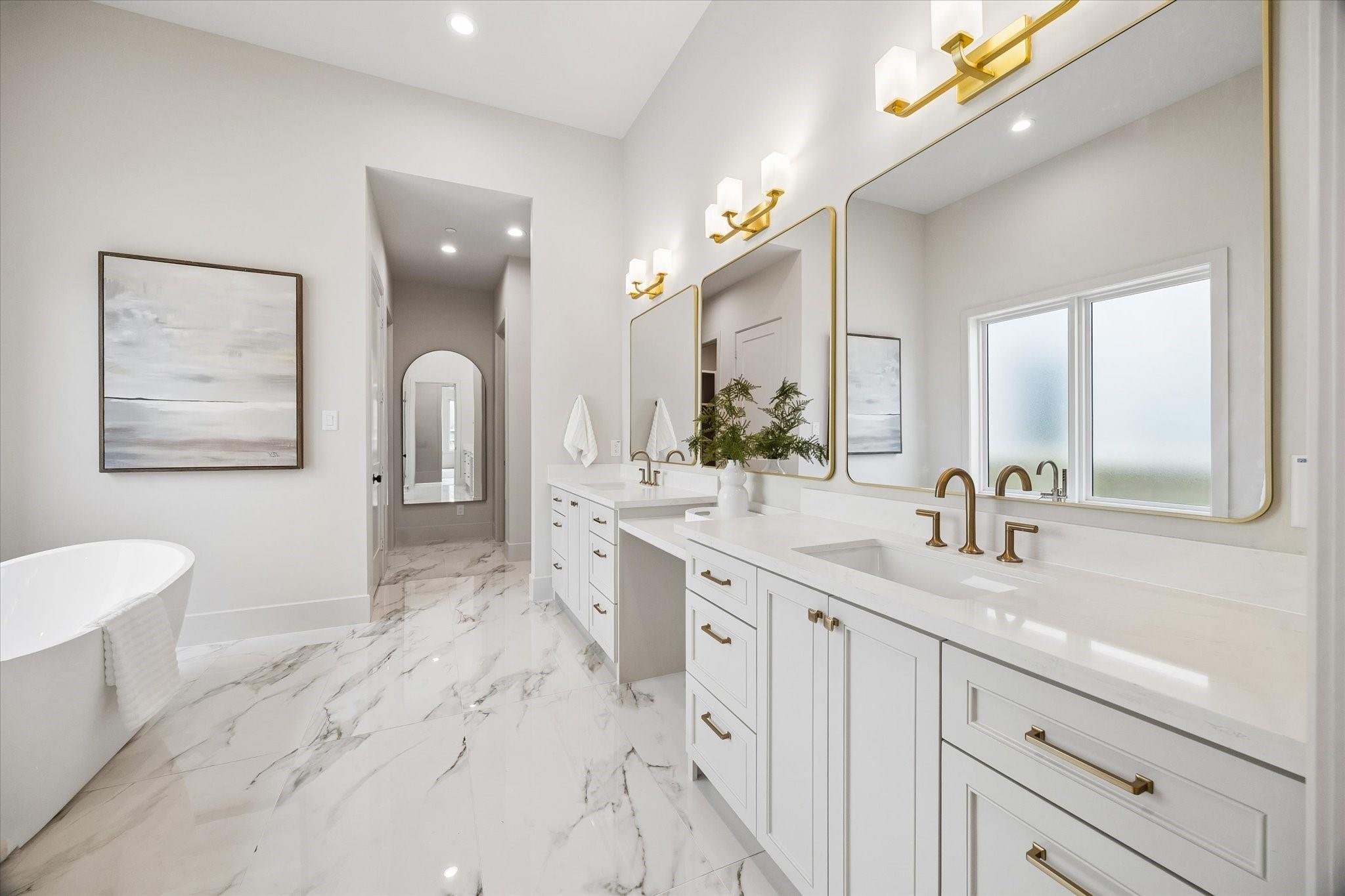 5314 Evergreen St, Bellaire, TX 77401 photo