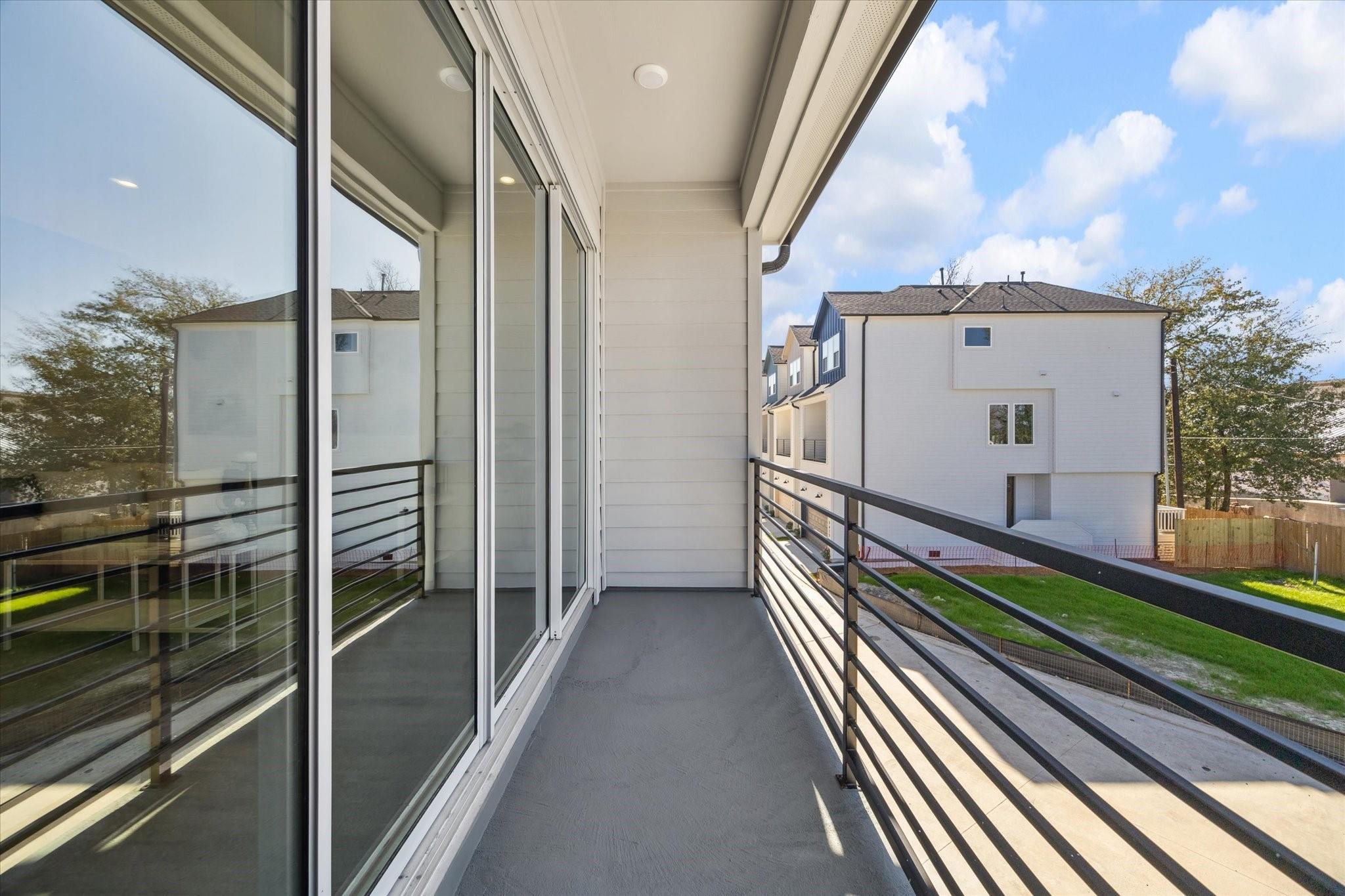 5623 Camino Encantado Dr, Houston, TX 77091