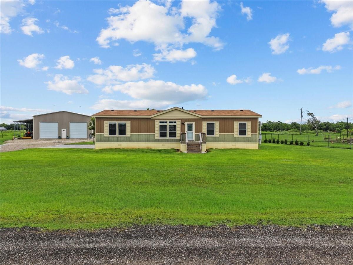 8710 Fm 646 Rd, Santa Fe, TX 77510
