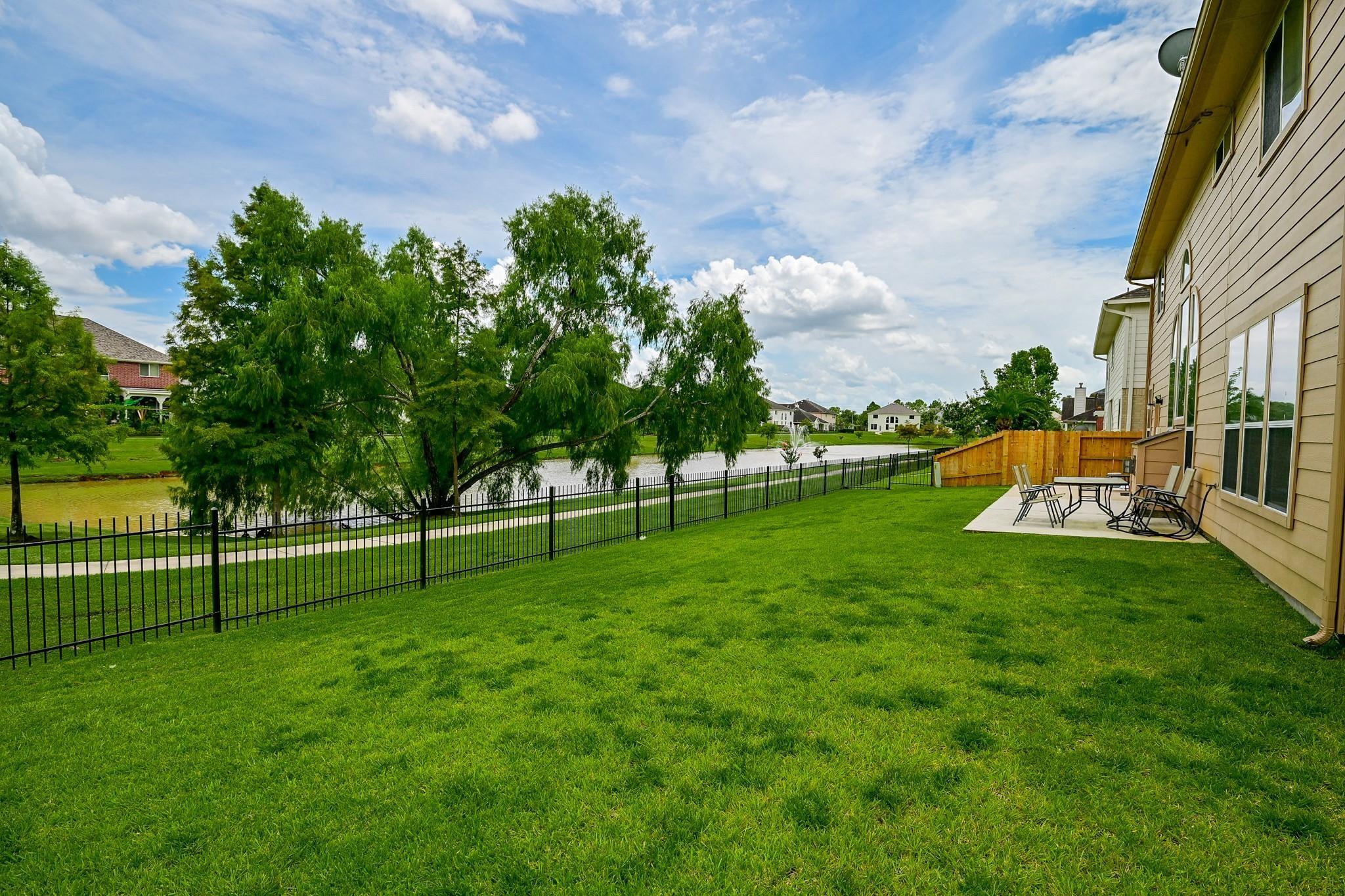 11207 Burmese Ln, Sugar Land, TX 77478 photo