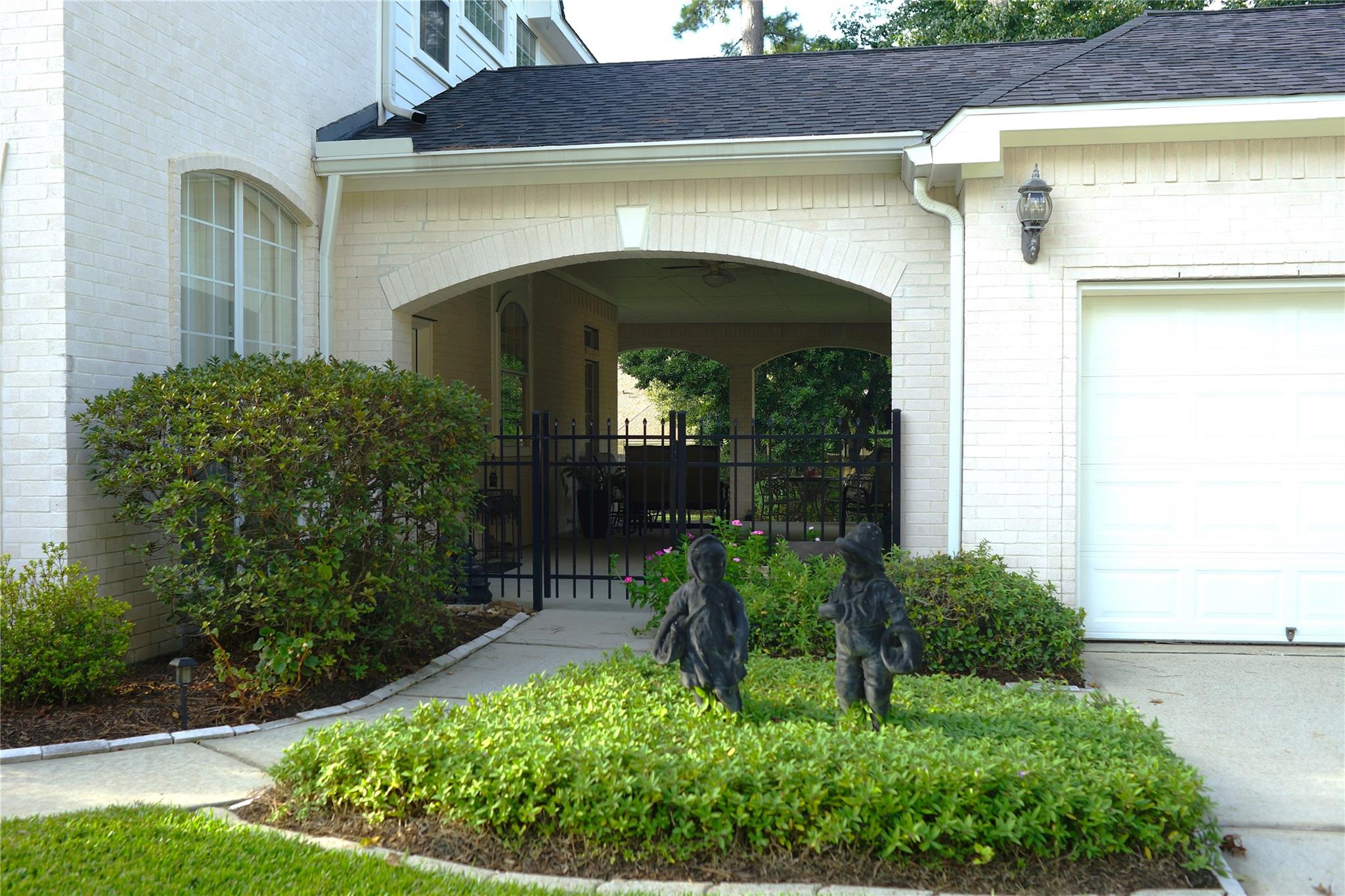 14206 Spring Pines Dr, Tomball, TX 77375 photo