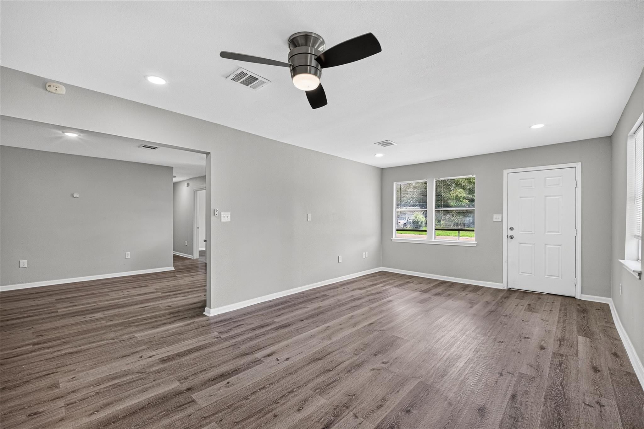 3408 Palm Ave, Texas City, TX 77590 photo