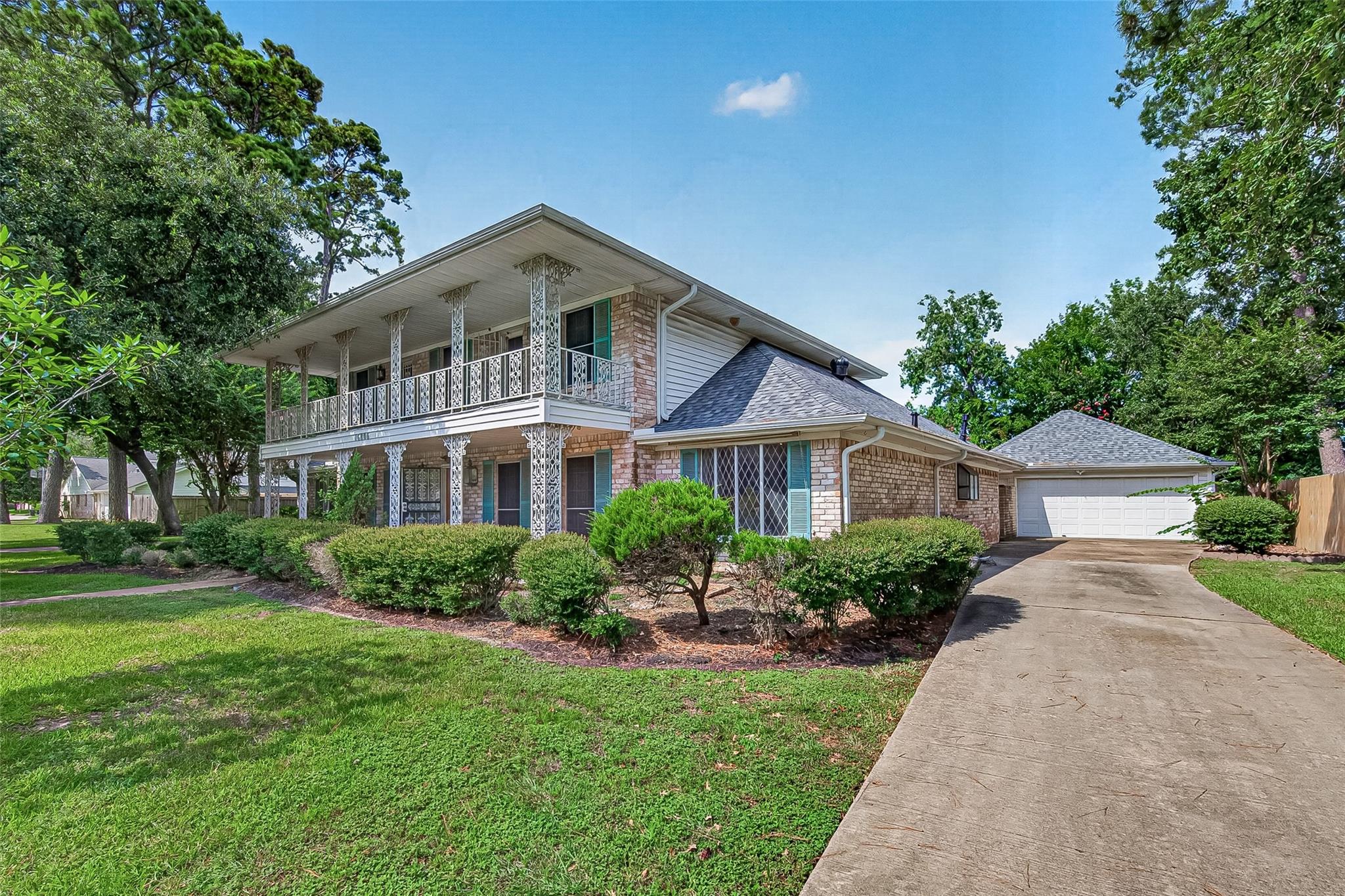 16806 Deep Pines Dr, Spring, TX 77379