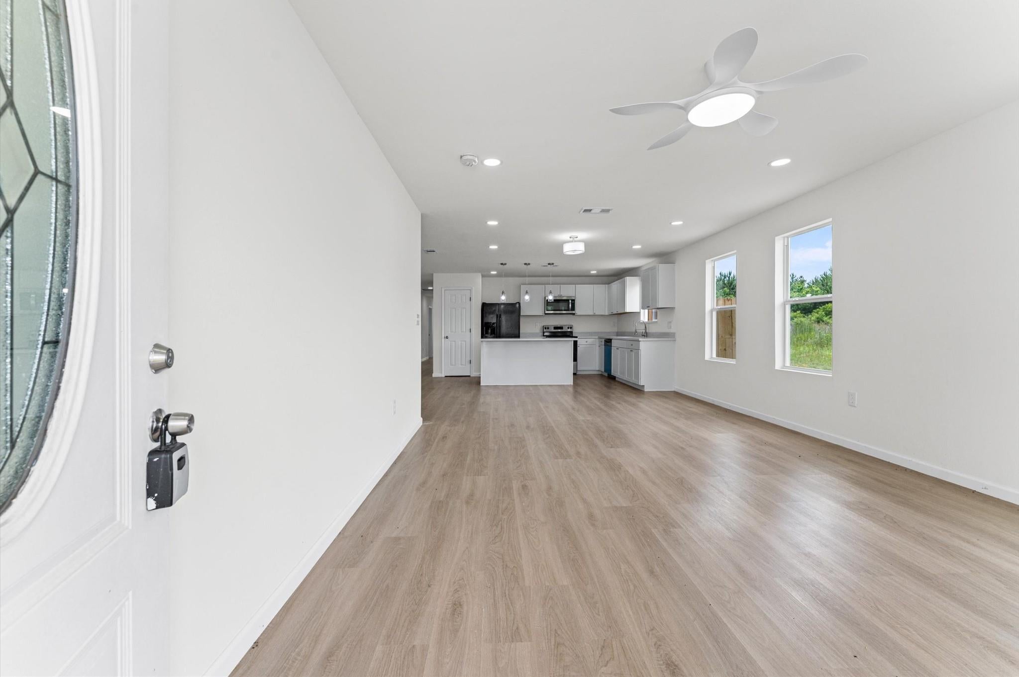 37 County Road 5102l, Cleveland, TX 77327 photo