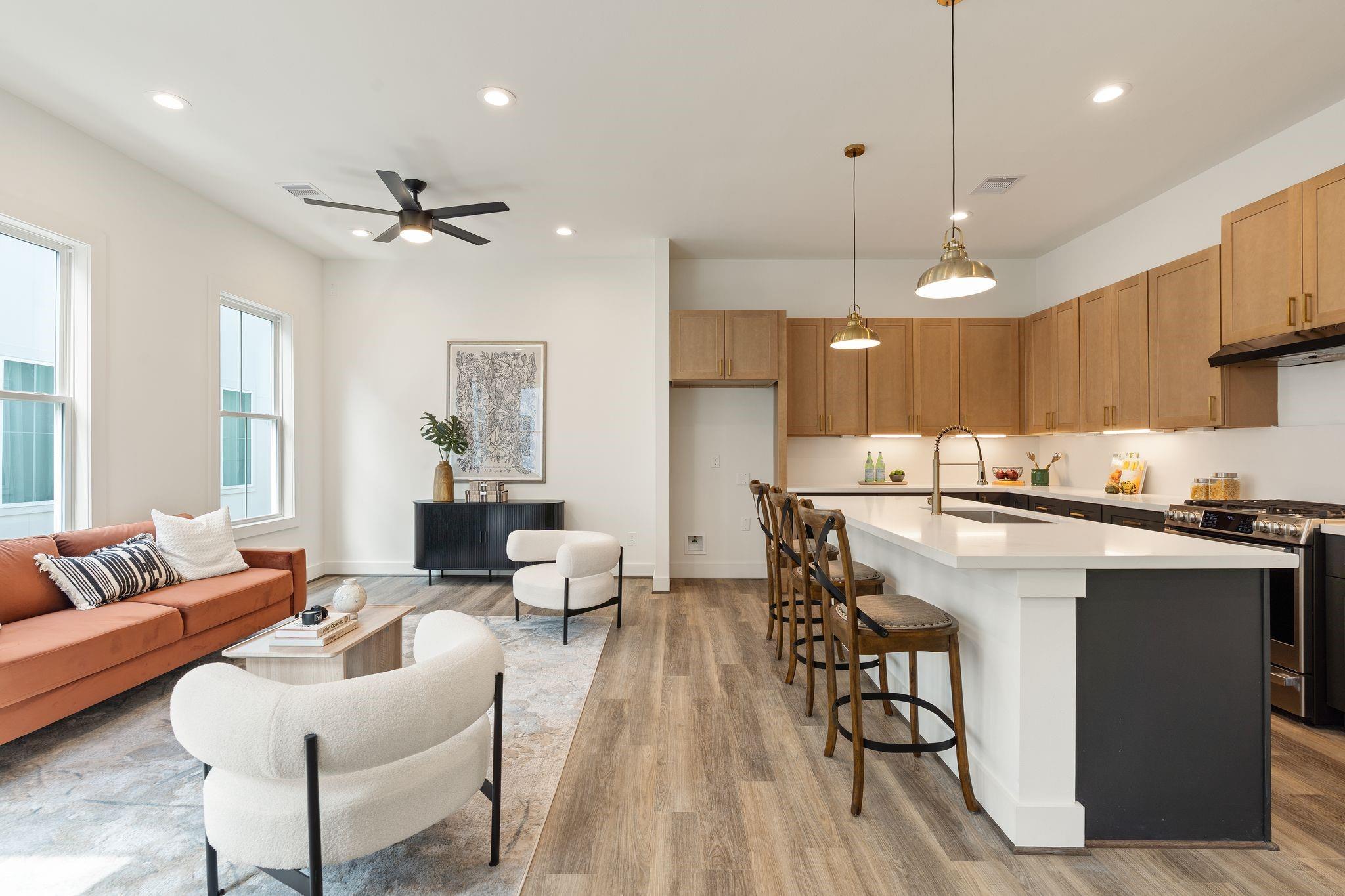 1142 W 16 St, Houston, TX 77008 photo