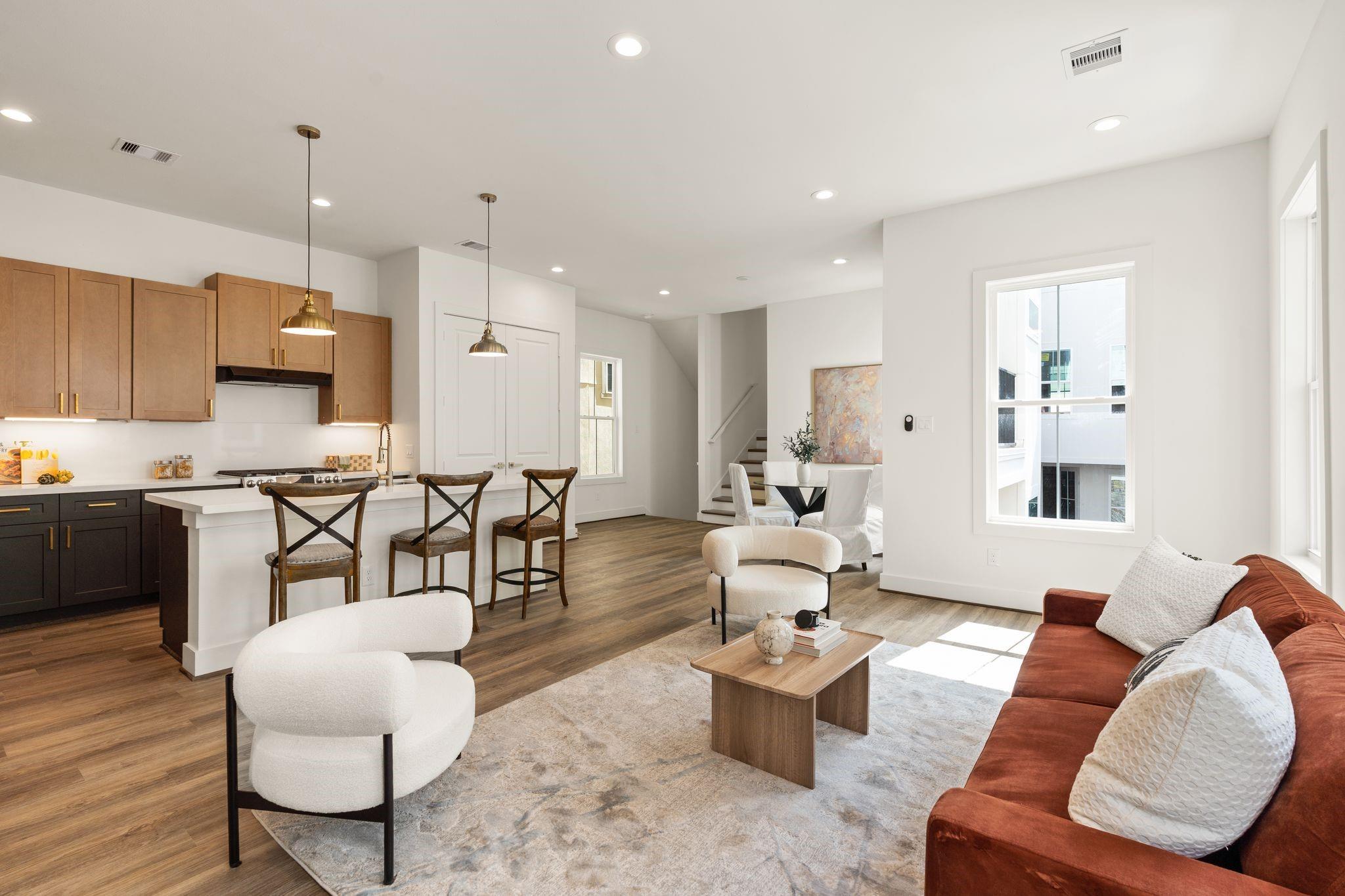 1142 W 16 St, Houston, TX 77008 photo
