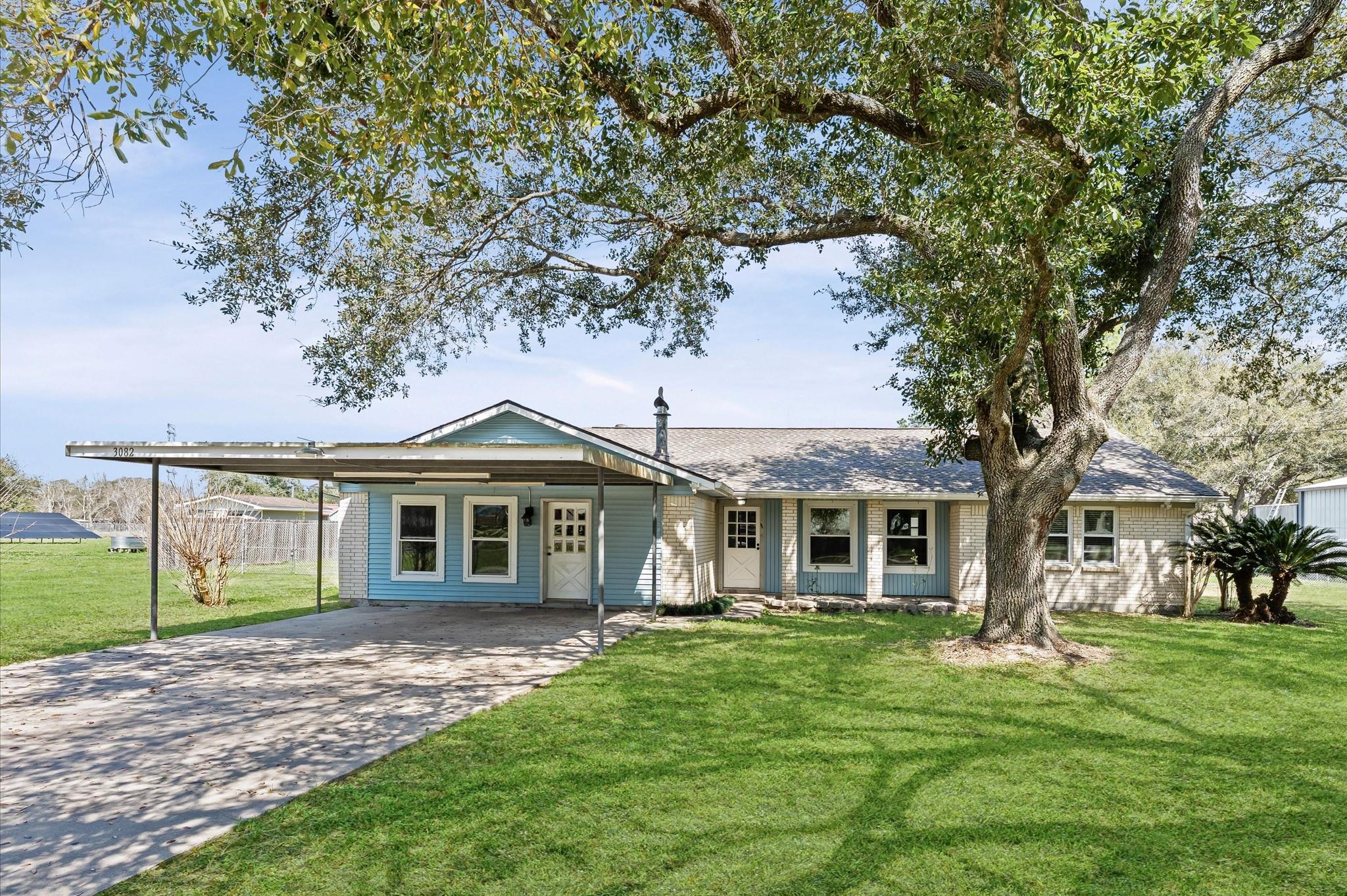 3082 County Road 536, Alvin, TX 77511
