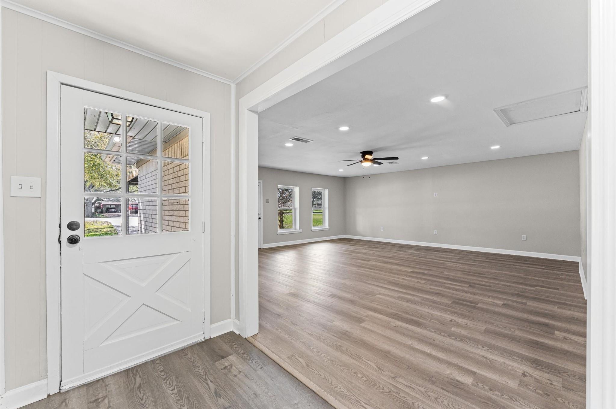 3082 County Road 536, Alvin, TX 77511 photo