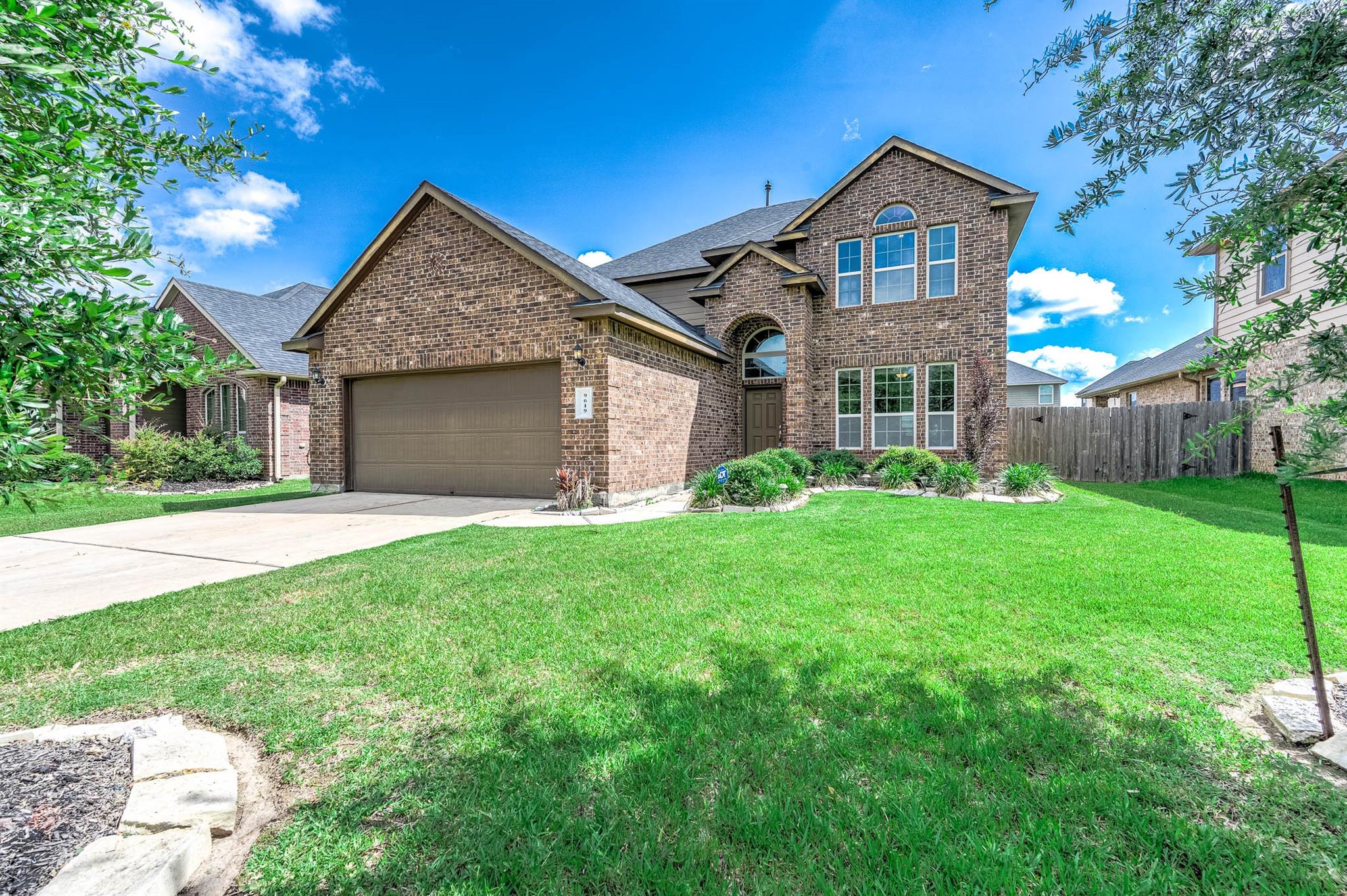 9619 Sumter Ct, Rosenberg, TX 77469 photo