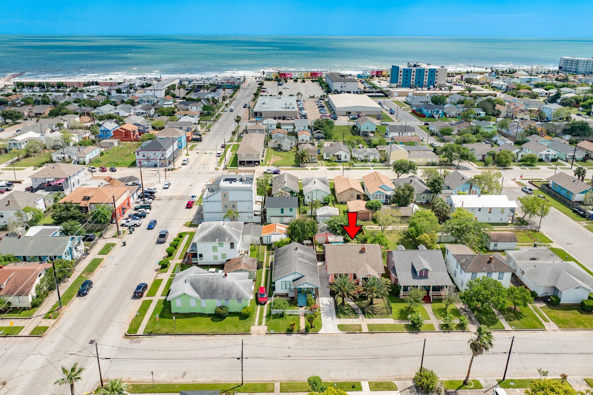 3911 Avenue R #1/2, Galveston, TX 77550 photo