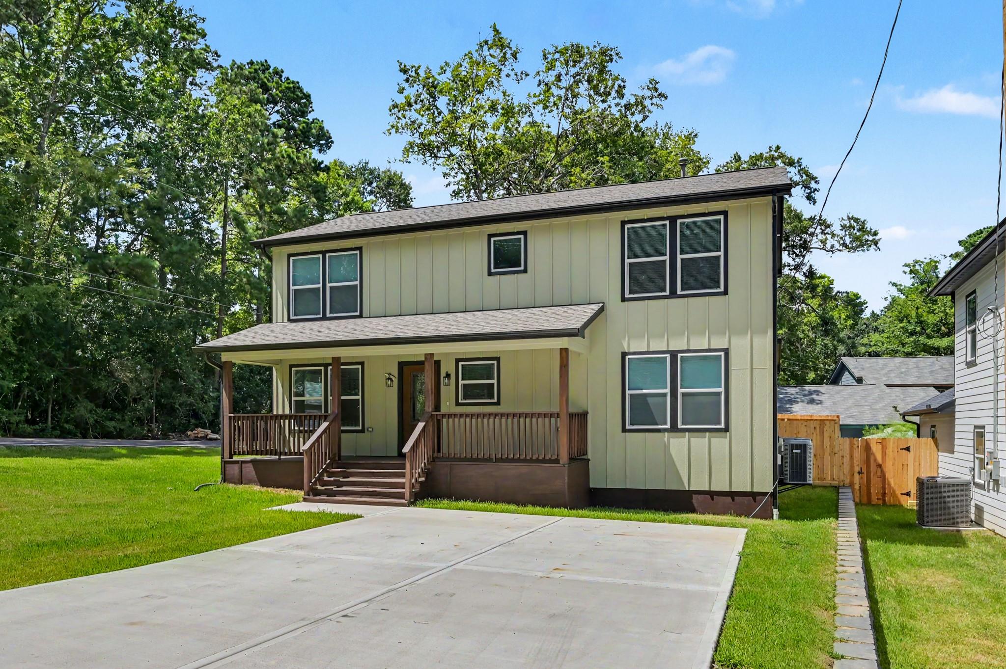 116 Sun City Ln, Conroe, TX 77304 photo