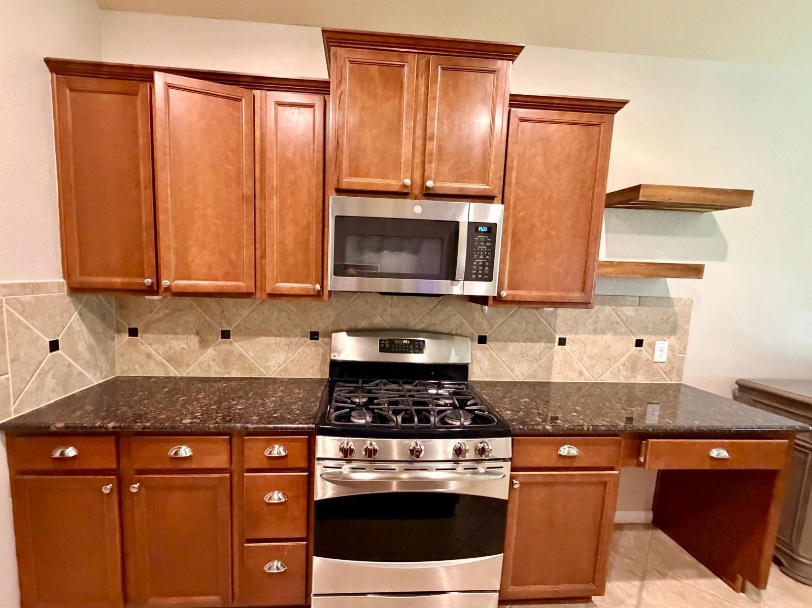 107 Jacobs Meadow Dr, Conroe, TX 77384 photo