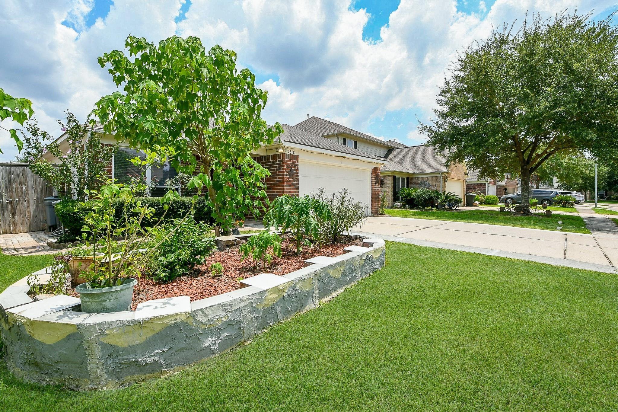 5818 Turmeric Dr, Baytown, TX 77521 photo