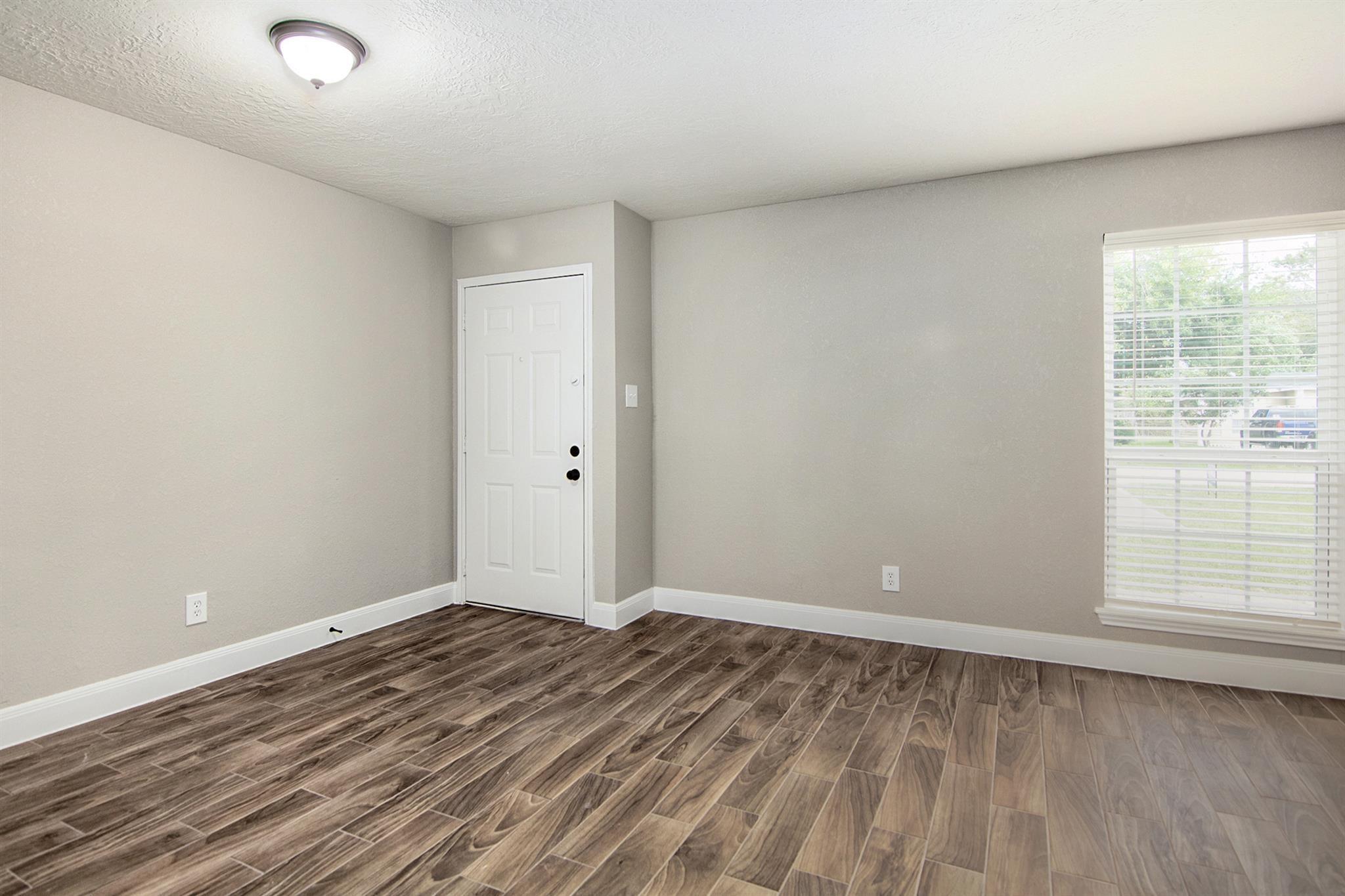 7426 Aljean Ln, Pasadena, TX 77536 photo