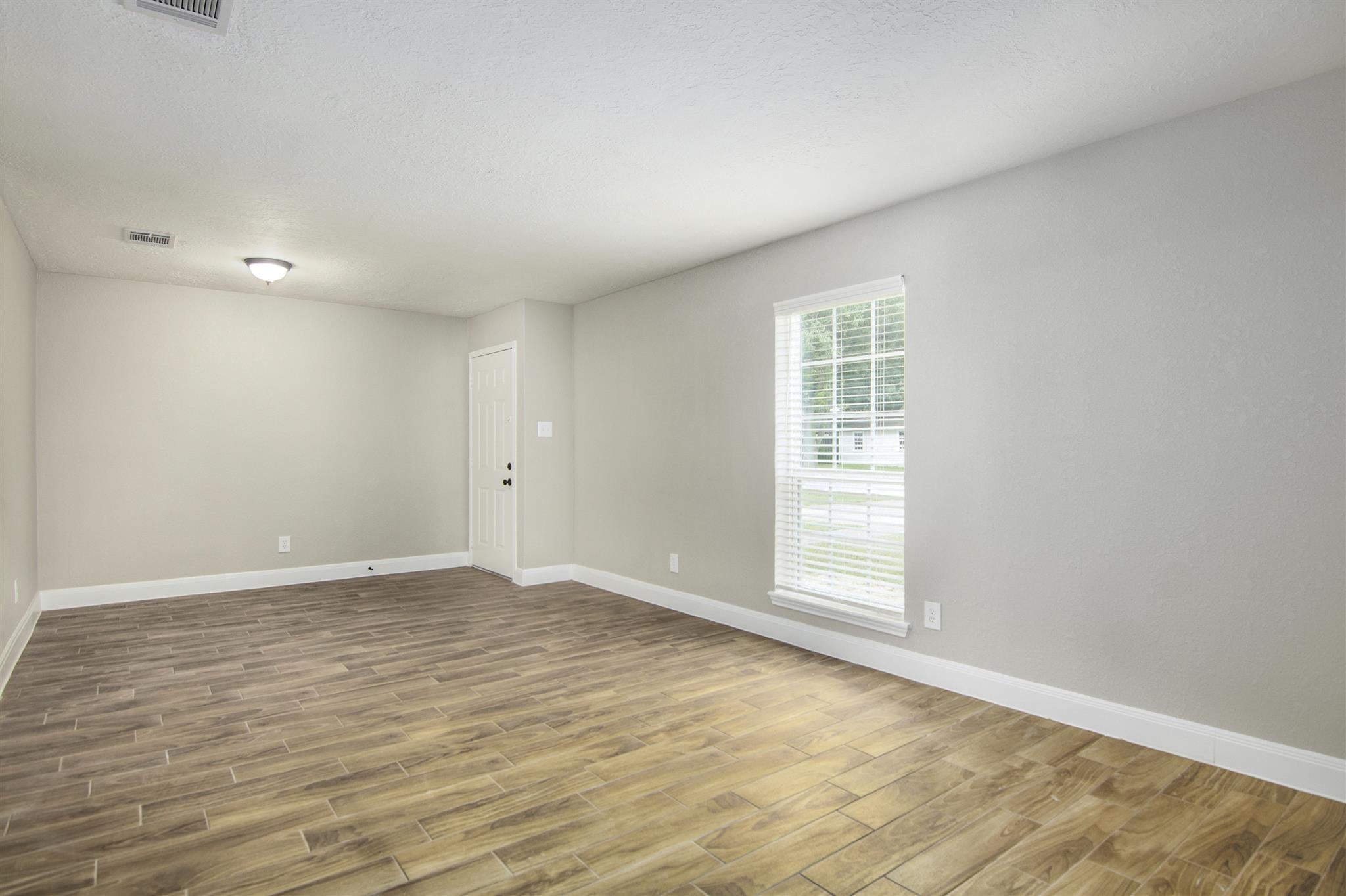 7426 Aljean Ln, Pasadena, TX 77536 photo