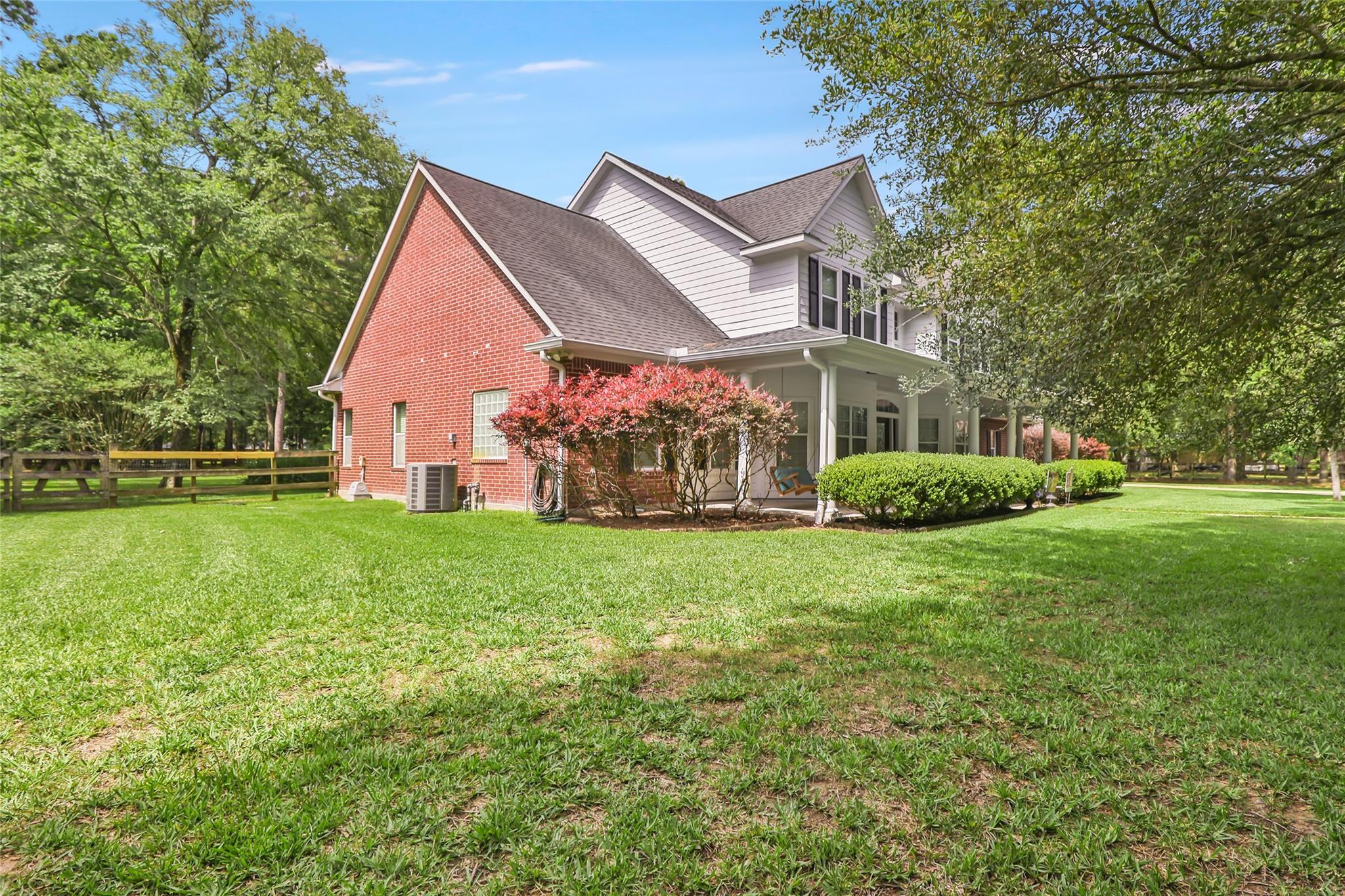 29503 Commons Superior Dr, Huffman, TX 77336 photo