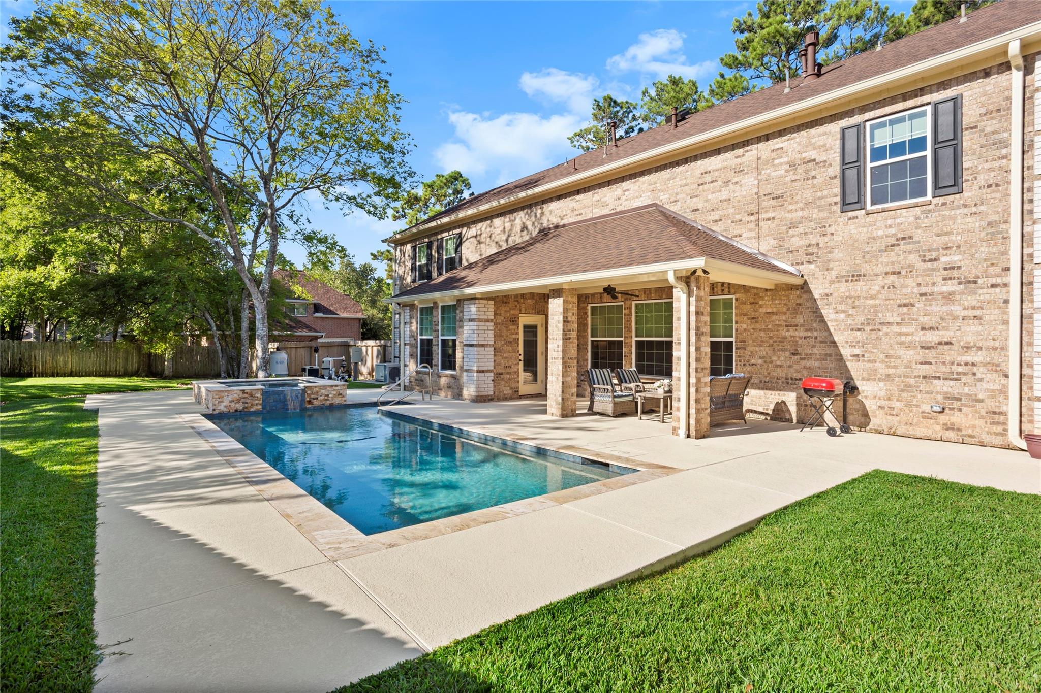 172 Bent Tree Ln, Montgomery, TX 77356 photo