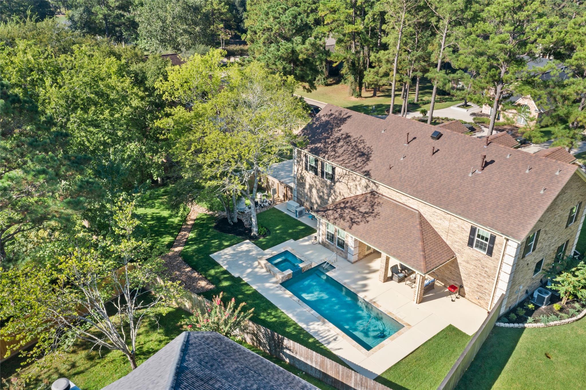 172 Bent Tree Ln, Montgomery, TX 77356 photo