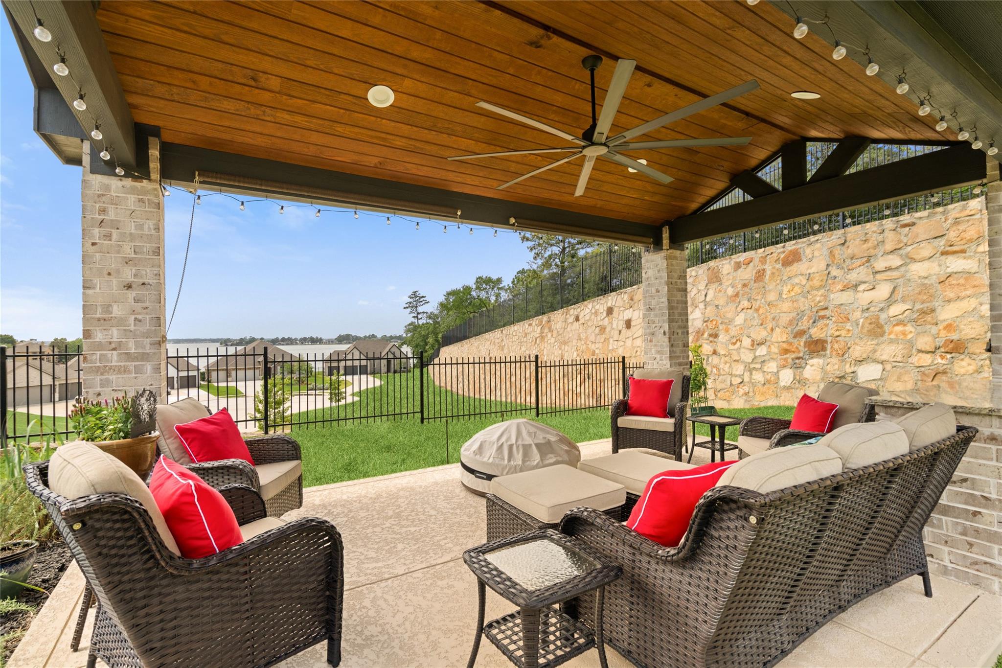 6595 Sweet Marjoram Ln, Conroe, TX 77304 photo