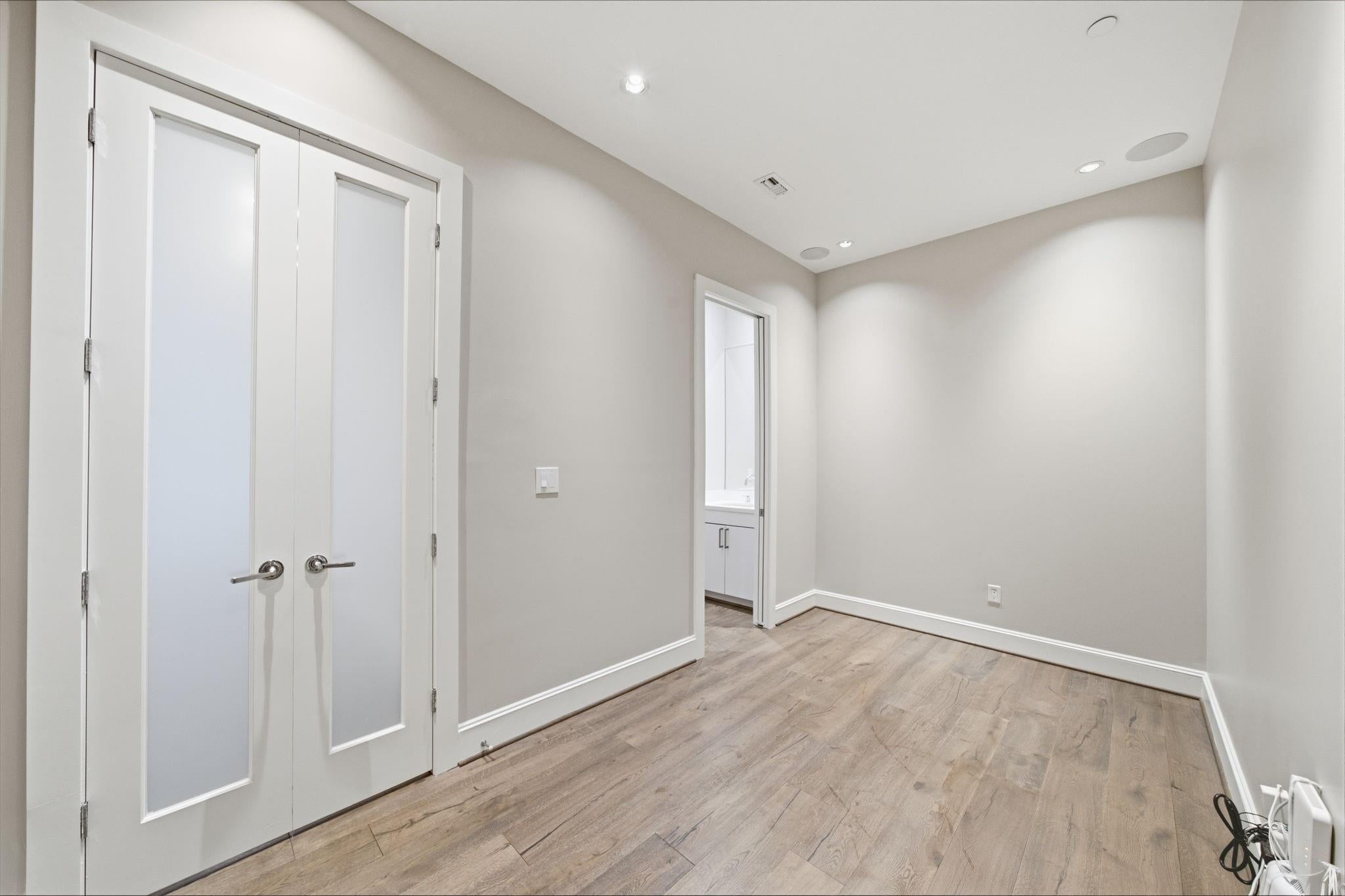 1409 Post Oak Blvd #1602, Houston, TX 77056 photo