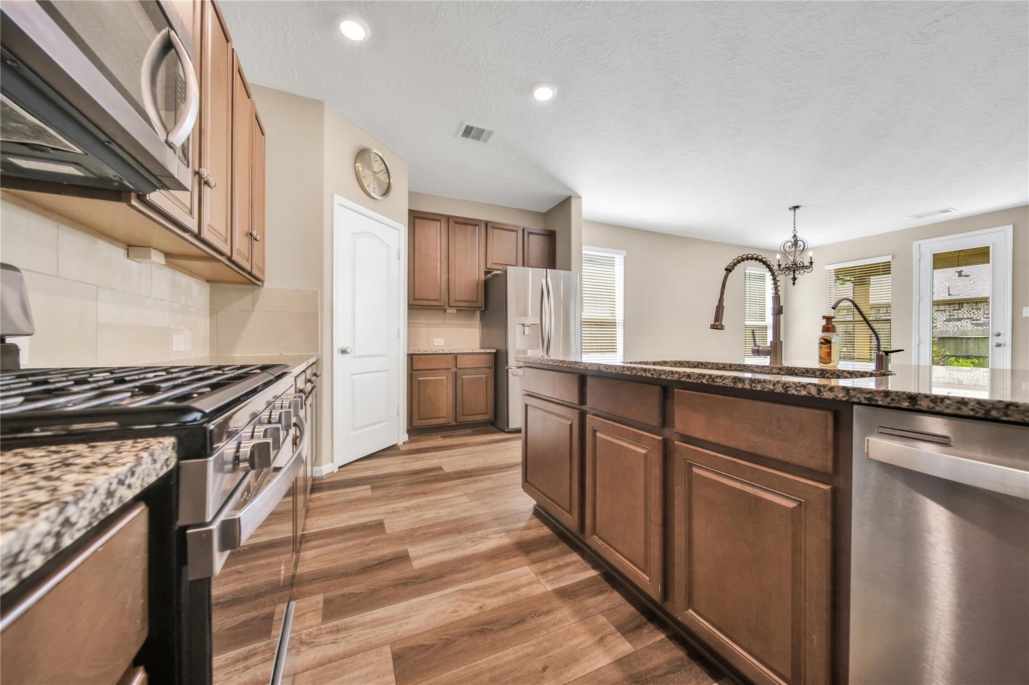 3893 Eagle Nest Lake Ln, Magnolia, TX 77354 photo