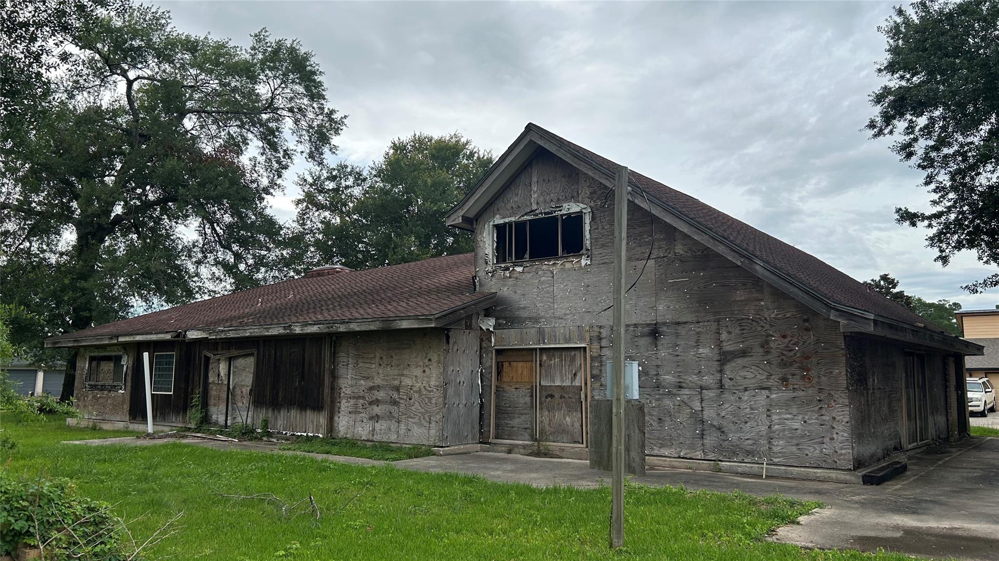 6706 Standing Oaks St, Houston, TX 77050 photo