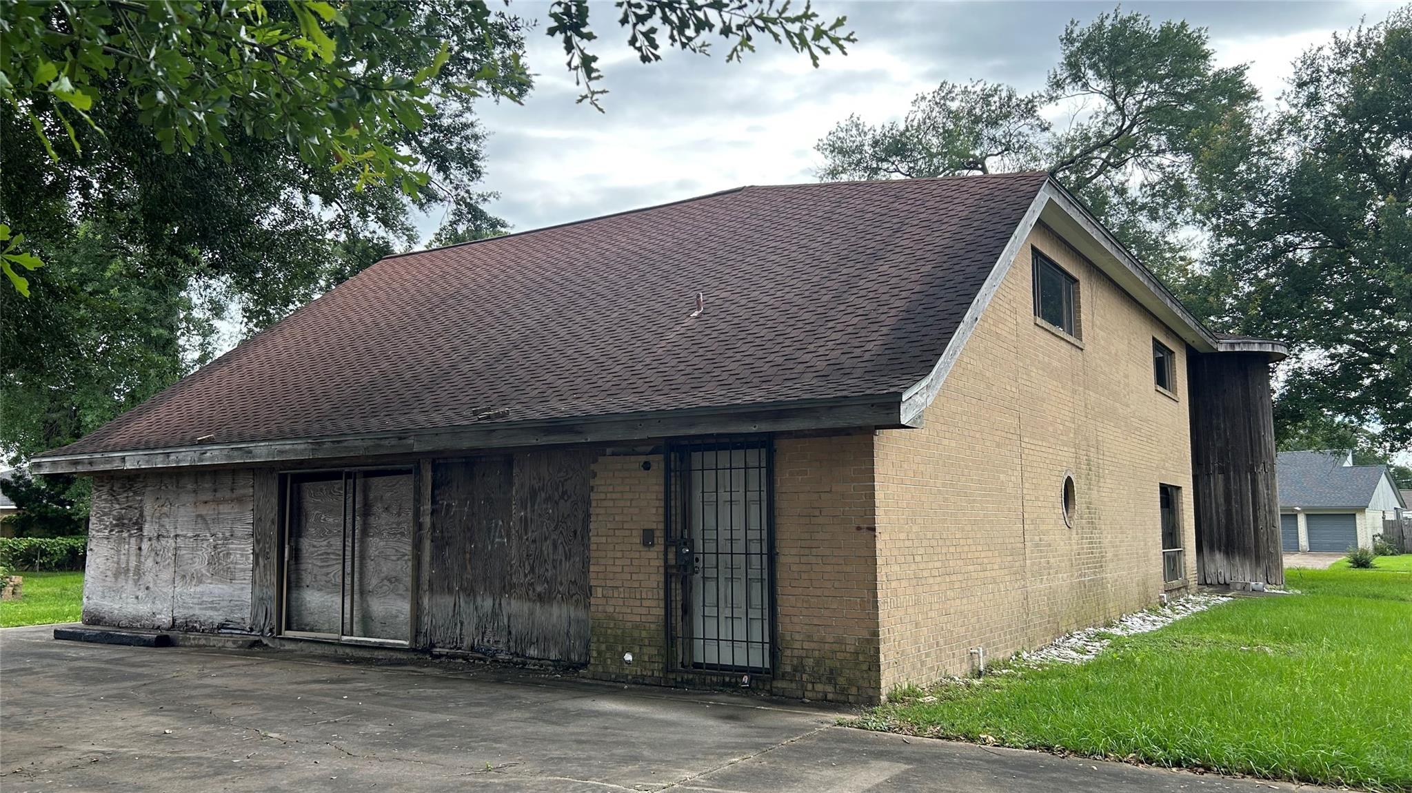 6706 Standing Oaks St, Houston, TX 77050 photo