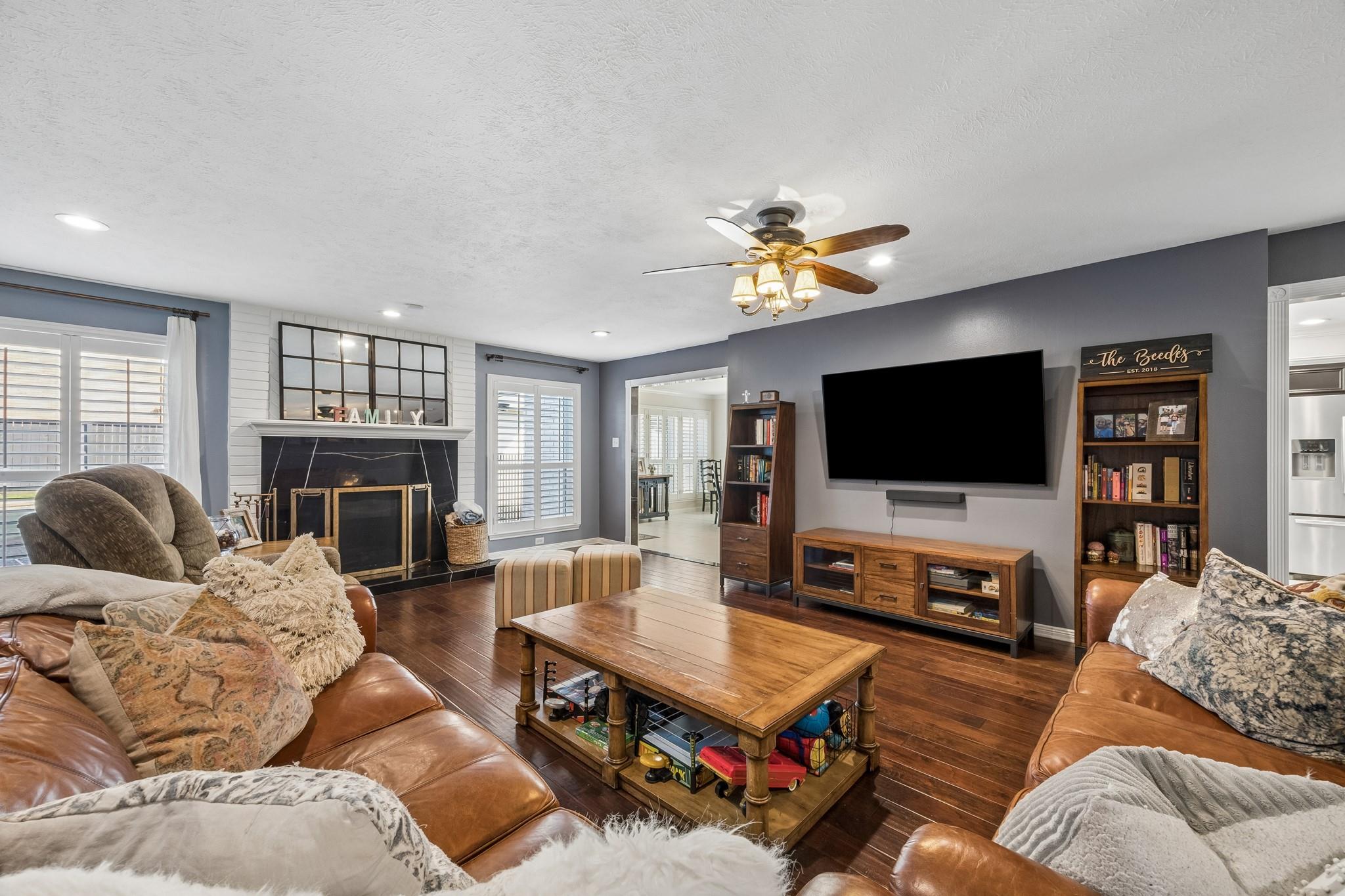 2121 Kildare Dr, Pearland, TX 77581 photo