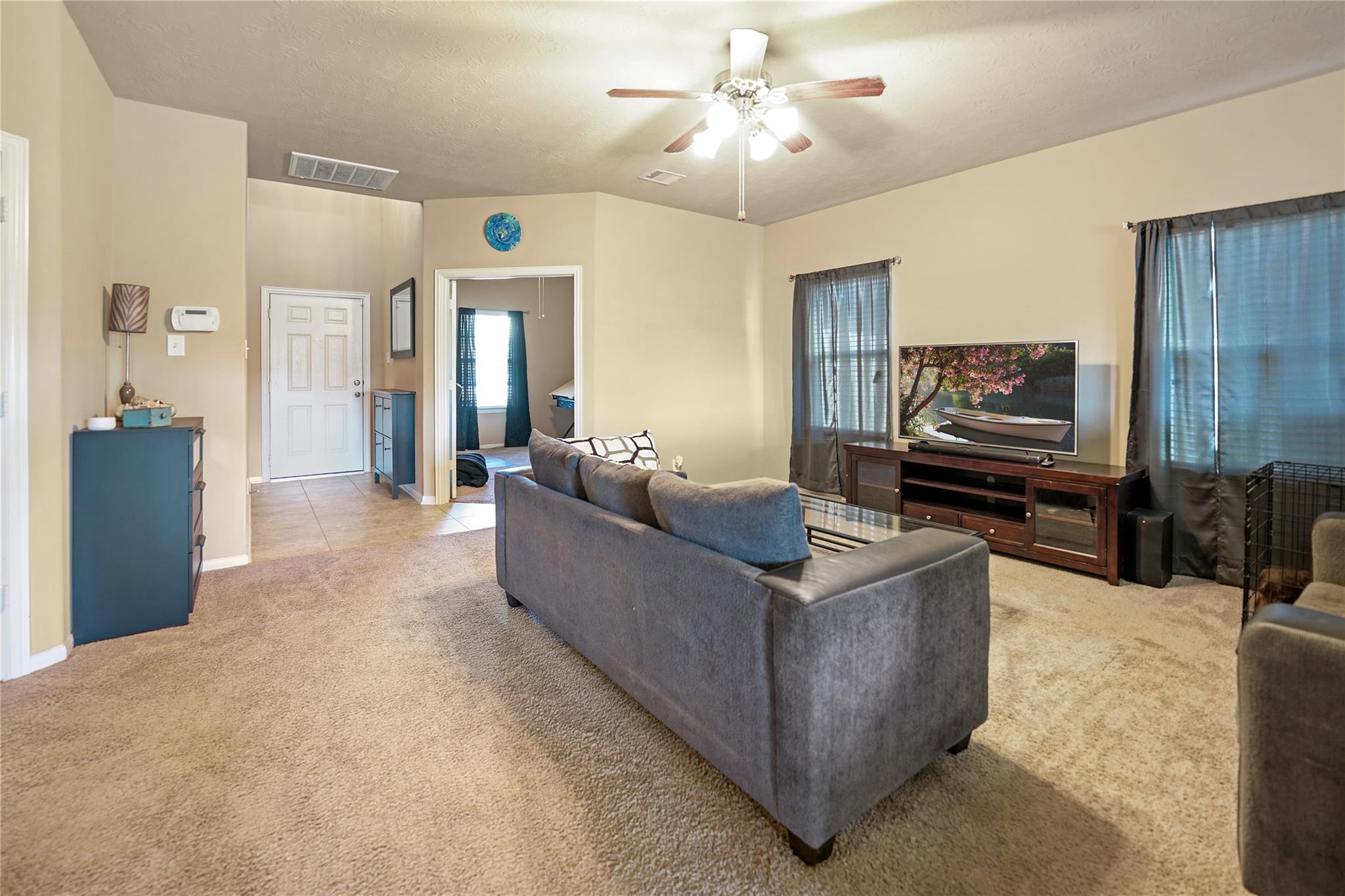 6939 Hazelnut Ln, Baytown, TX 77521 photo