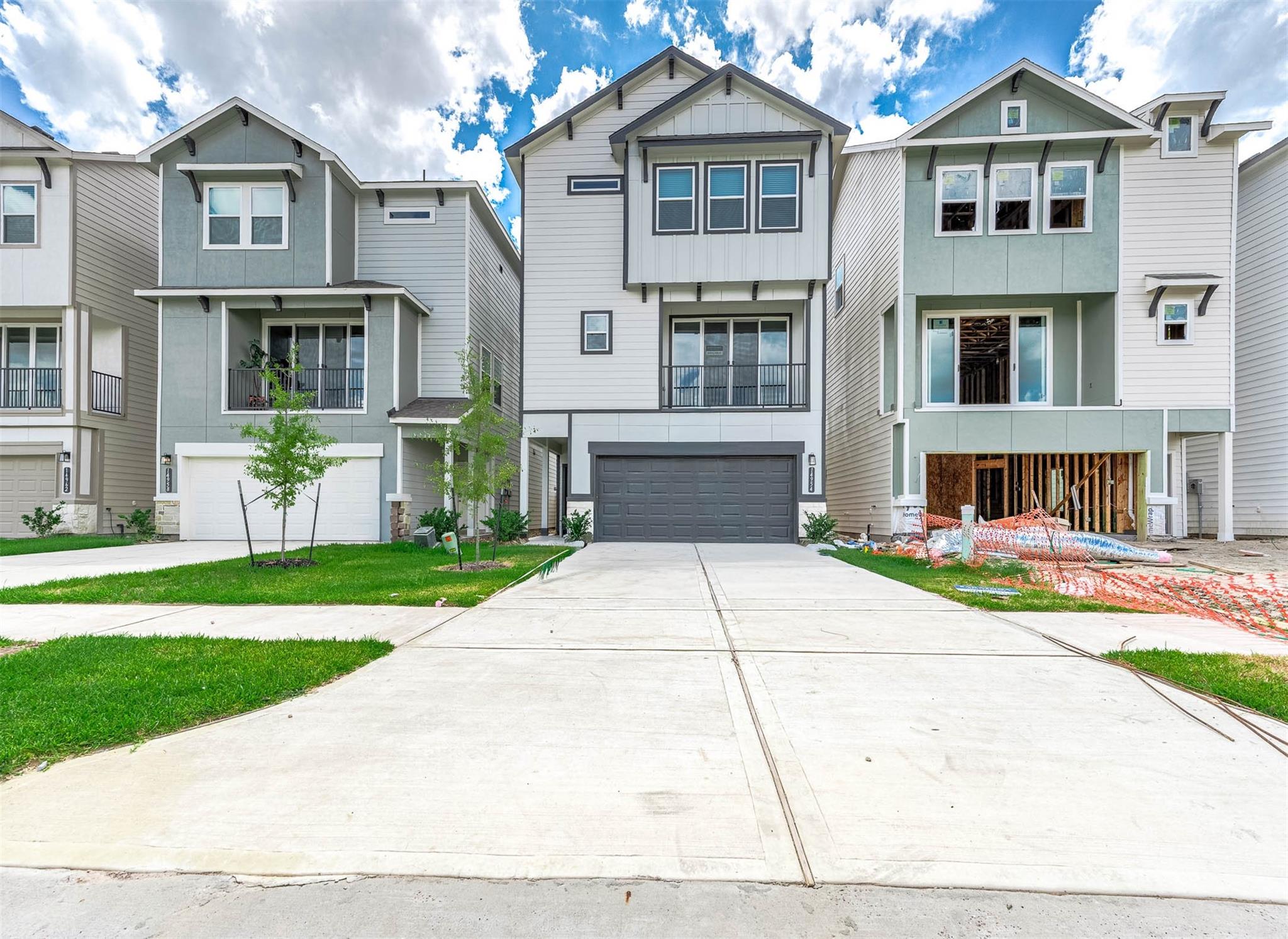 14922 Eagle Feather Dr, Houston, TX 77090