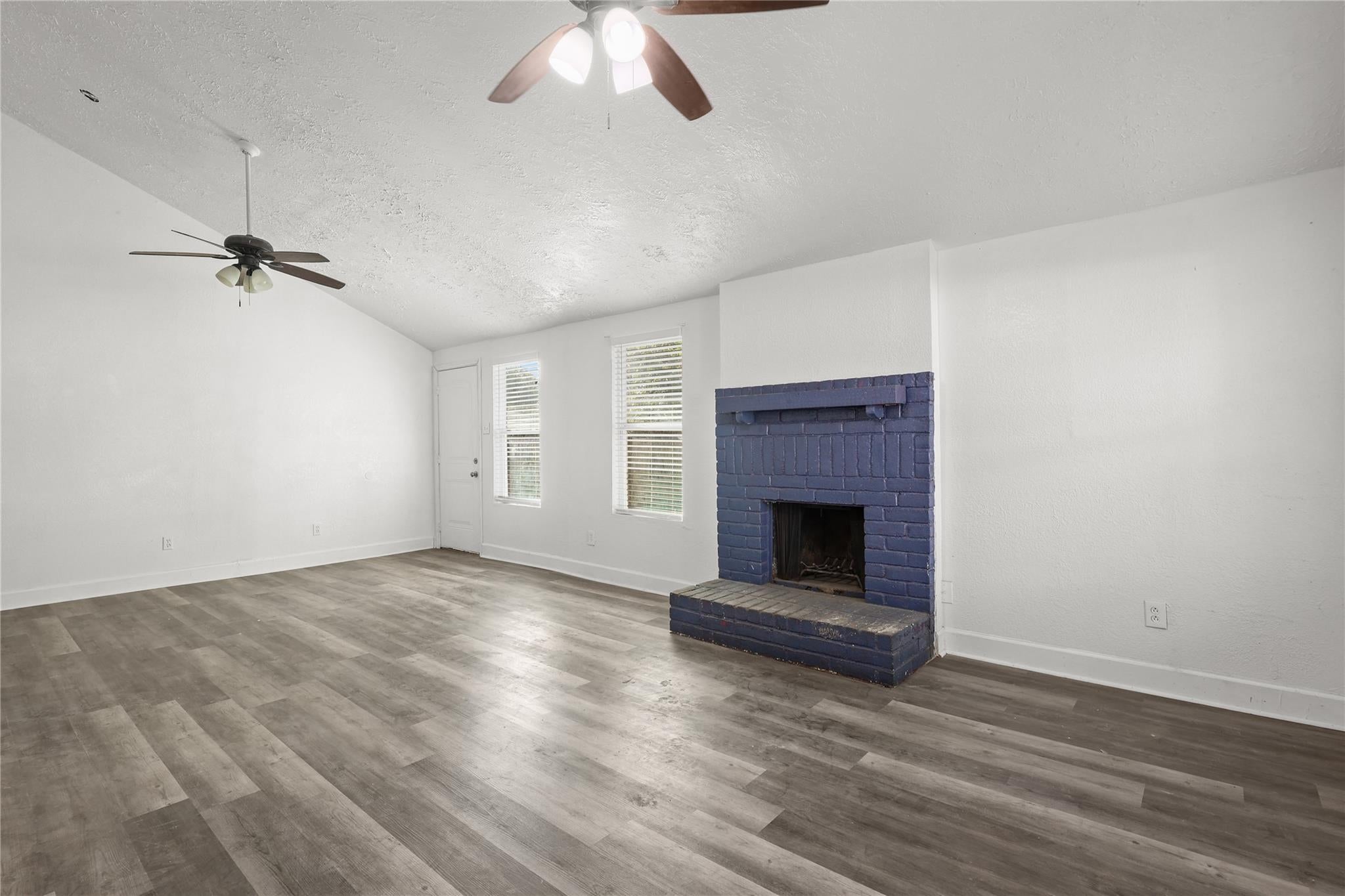 10027 Towne Mist Dr, Sugar Land, TX 77498 photo