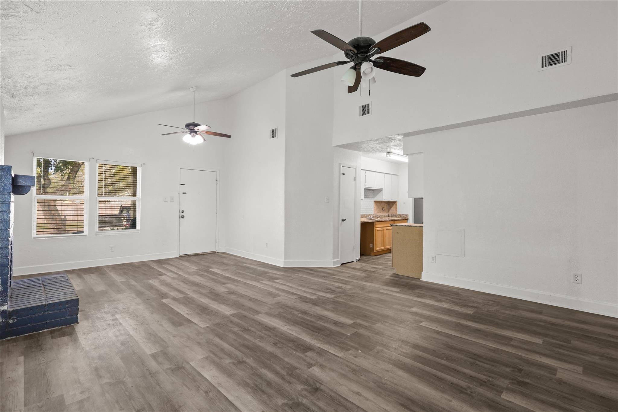 10027 Towne Mist Dr, Sugar Land, TX 77498 photo