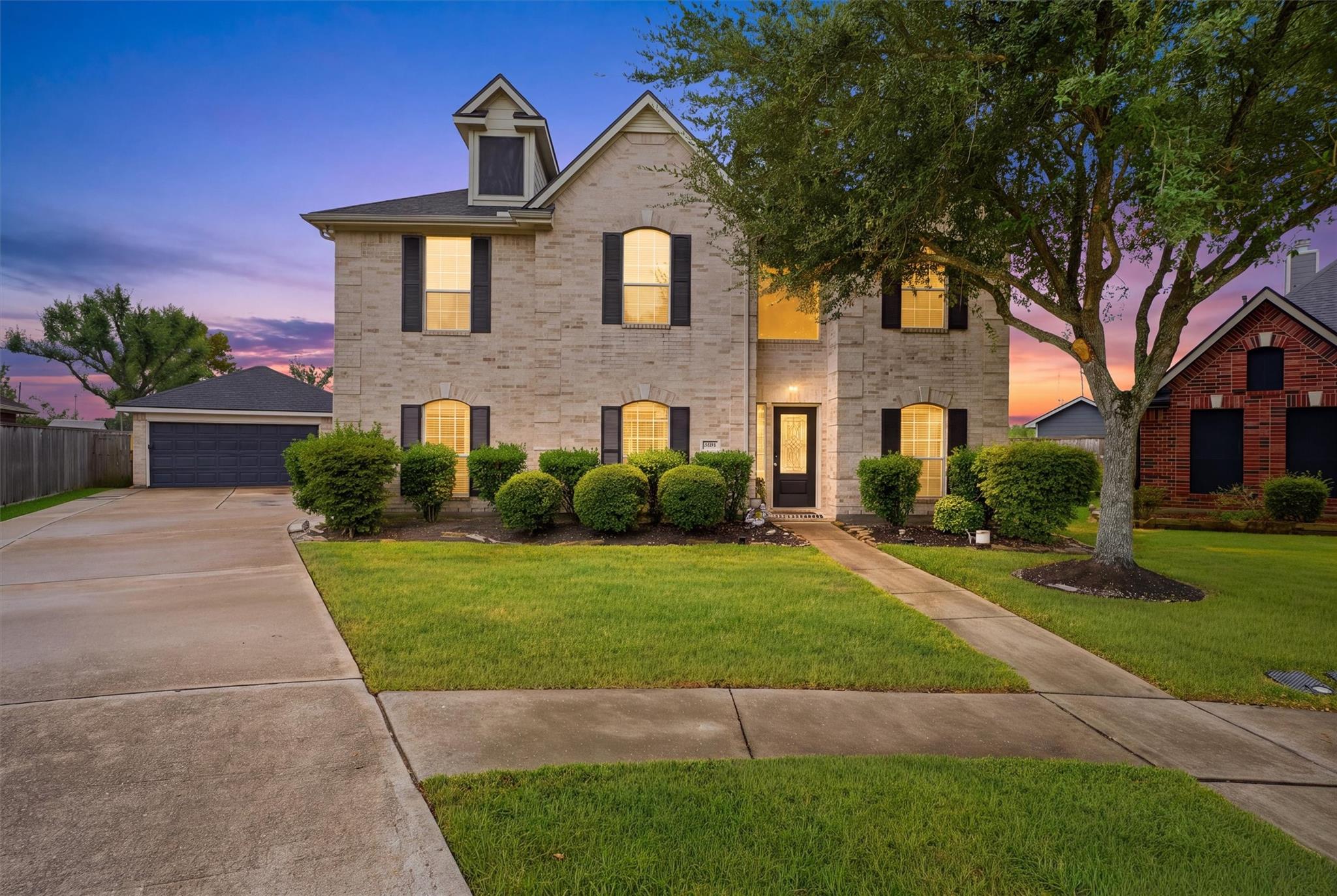 2502 Salt Grass Trl, Deer Park, TX 77536