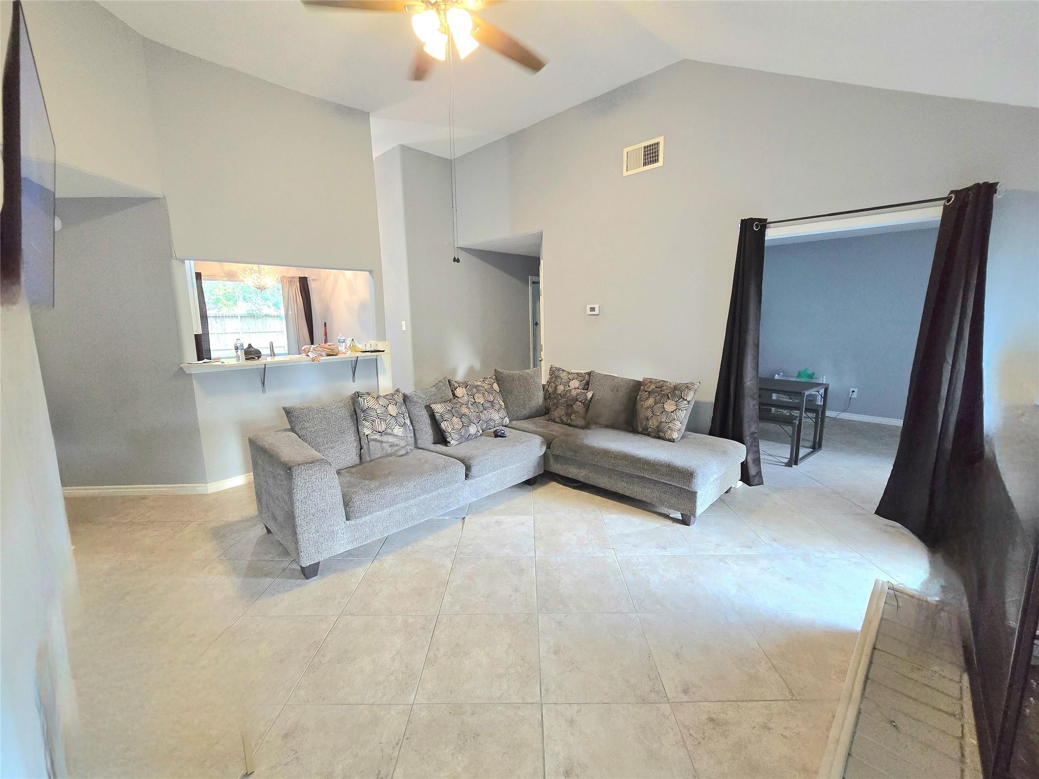 5205 Winding Brook Dr, Dickinson, TX 77539 photo