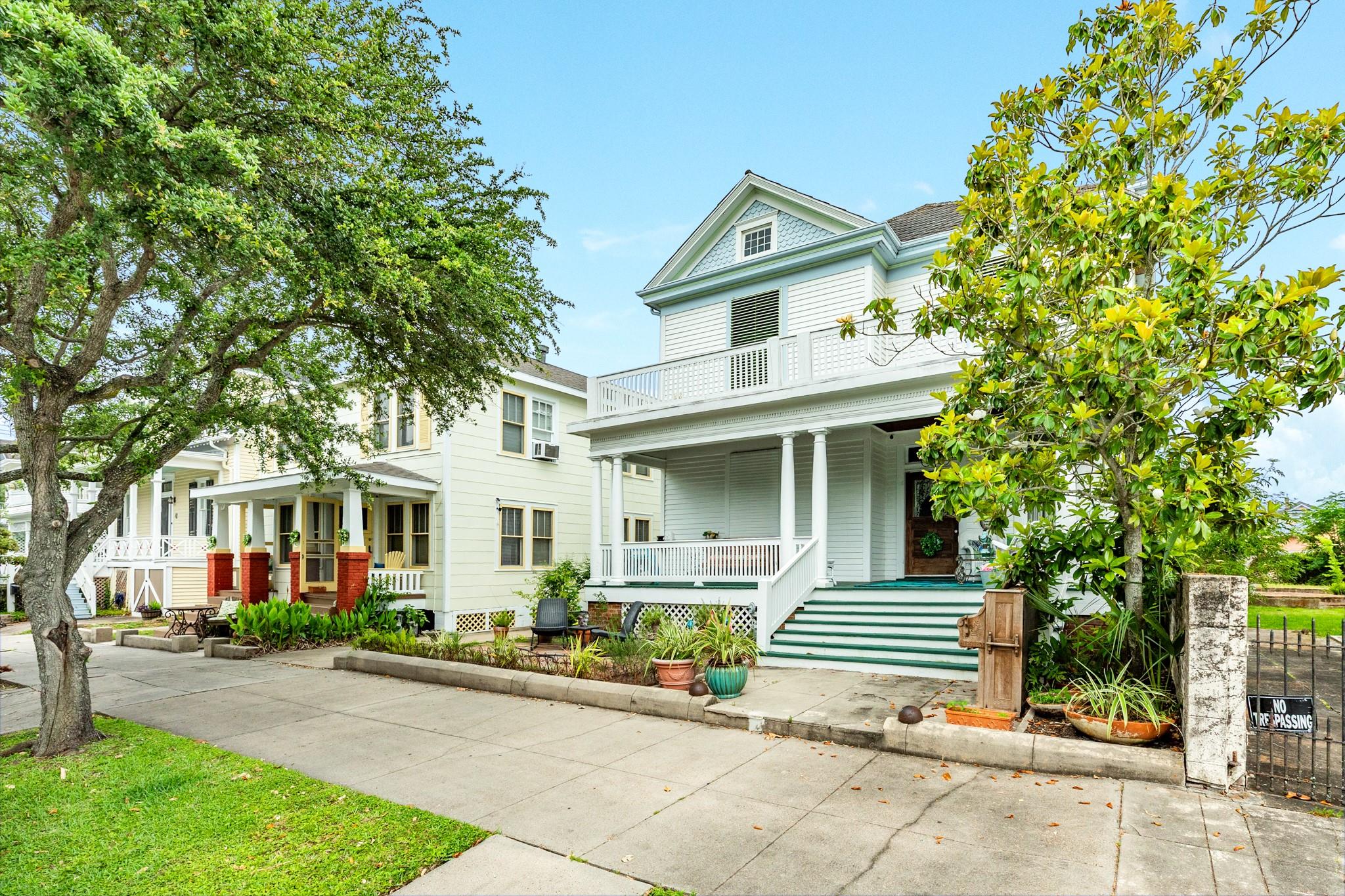 1619 Sealy St, Galveston, TX 77550 photo