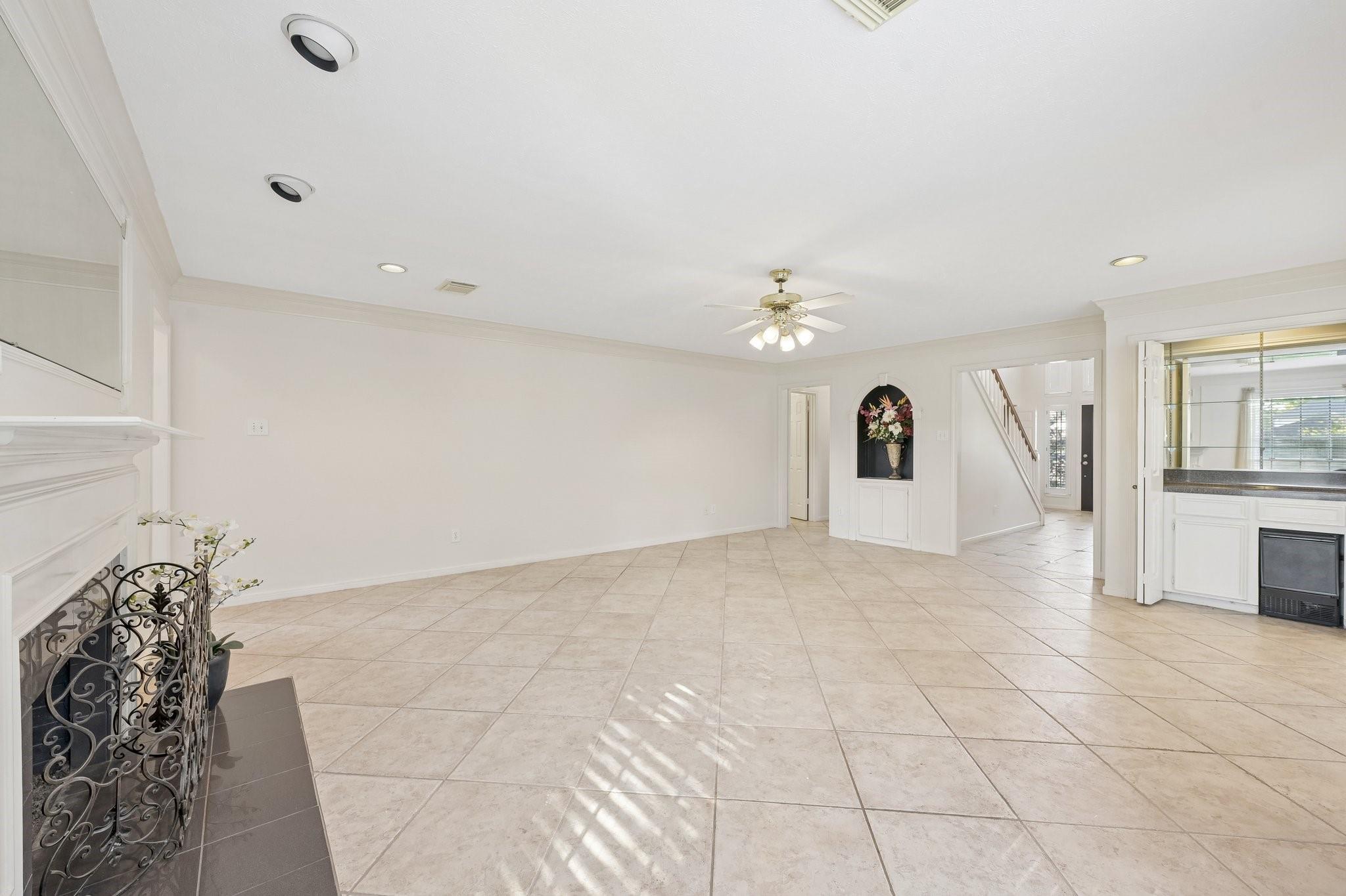 15 Sterling St, Sugar Land, TX 77479 photo