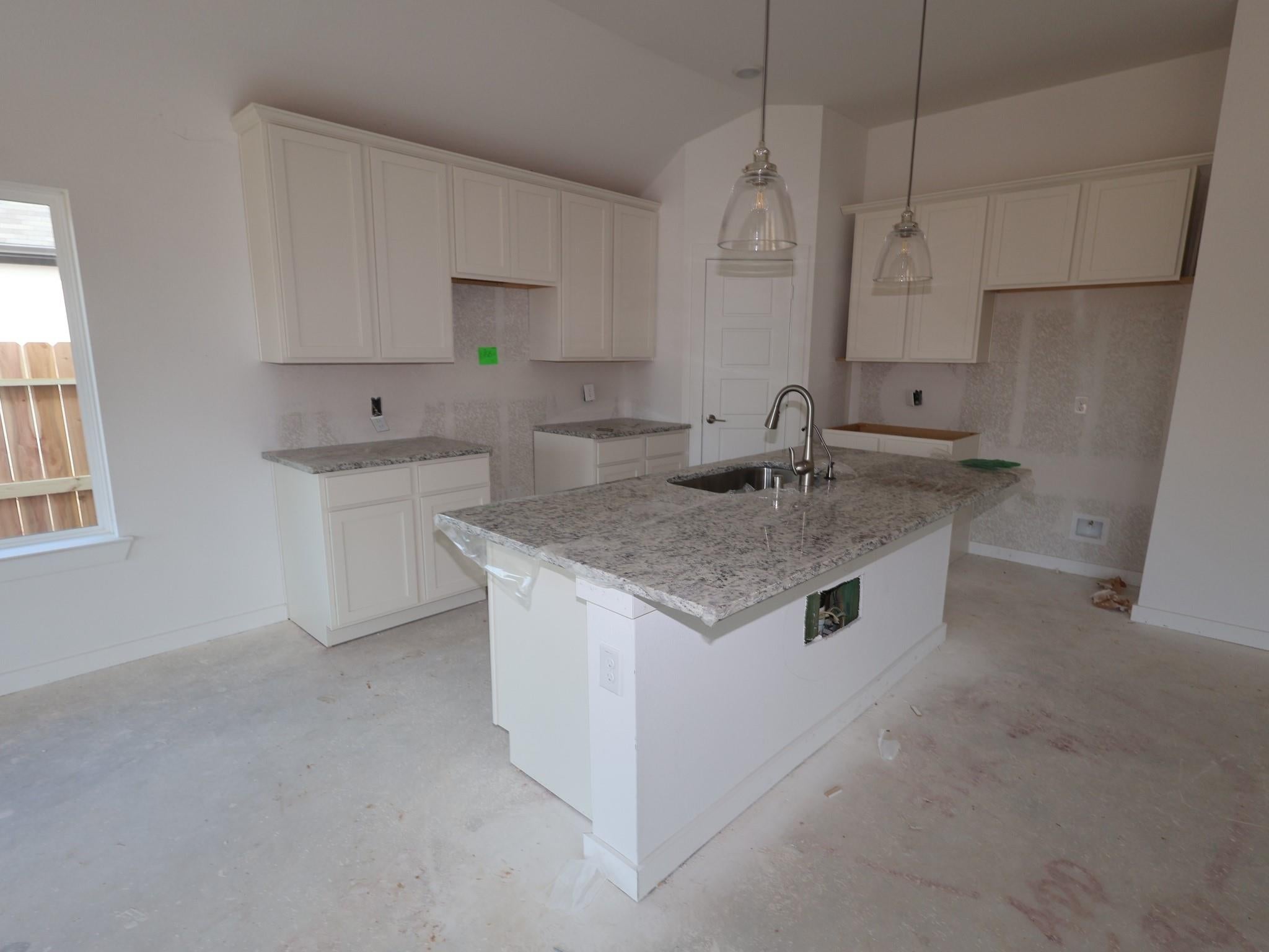 1373 Blue Moon Ln, La Marque, TX 77568 photo