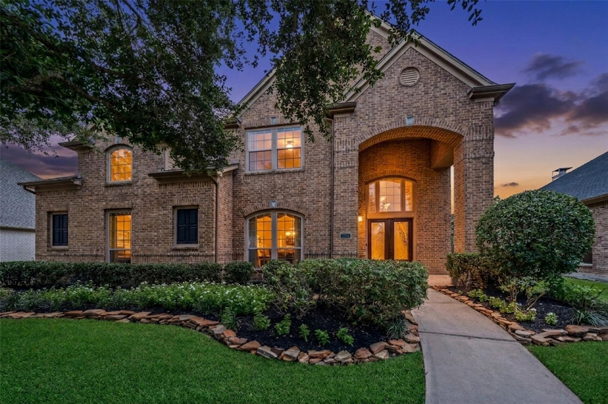 12314 Bend Creek Ln, Pearland, TX 77584 photo