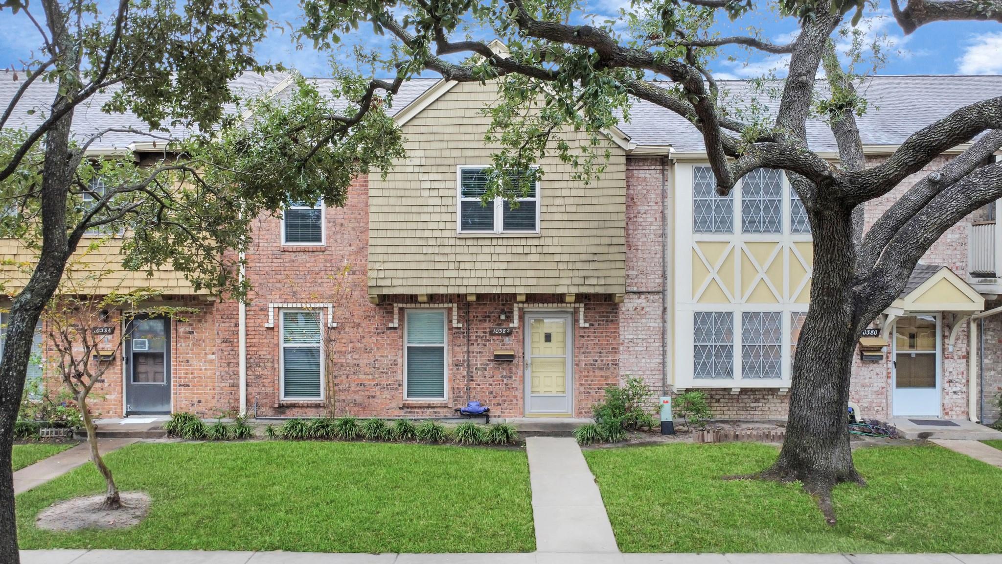 10382 Hammerly Blvd, Houston, TX 77043 photo