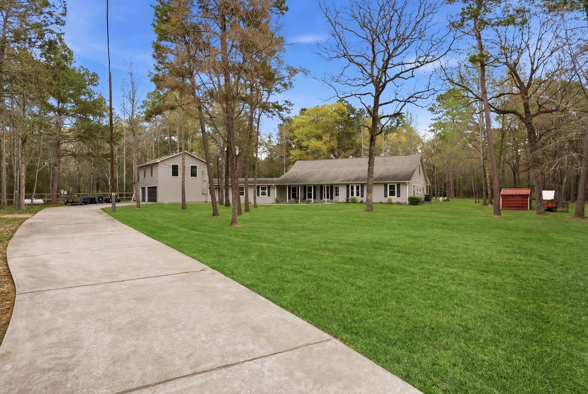 5222 Ranch Hill Dr, Magnolia, TX 77354 photo