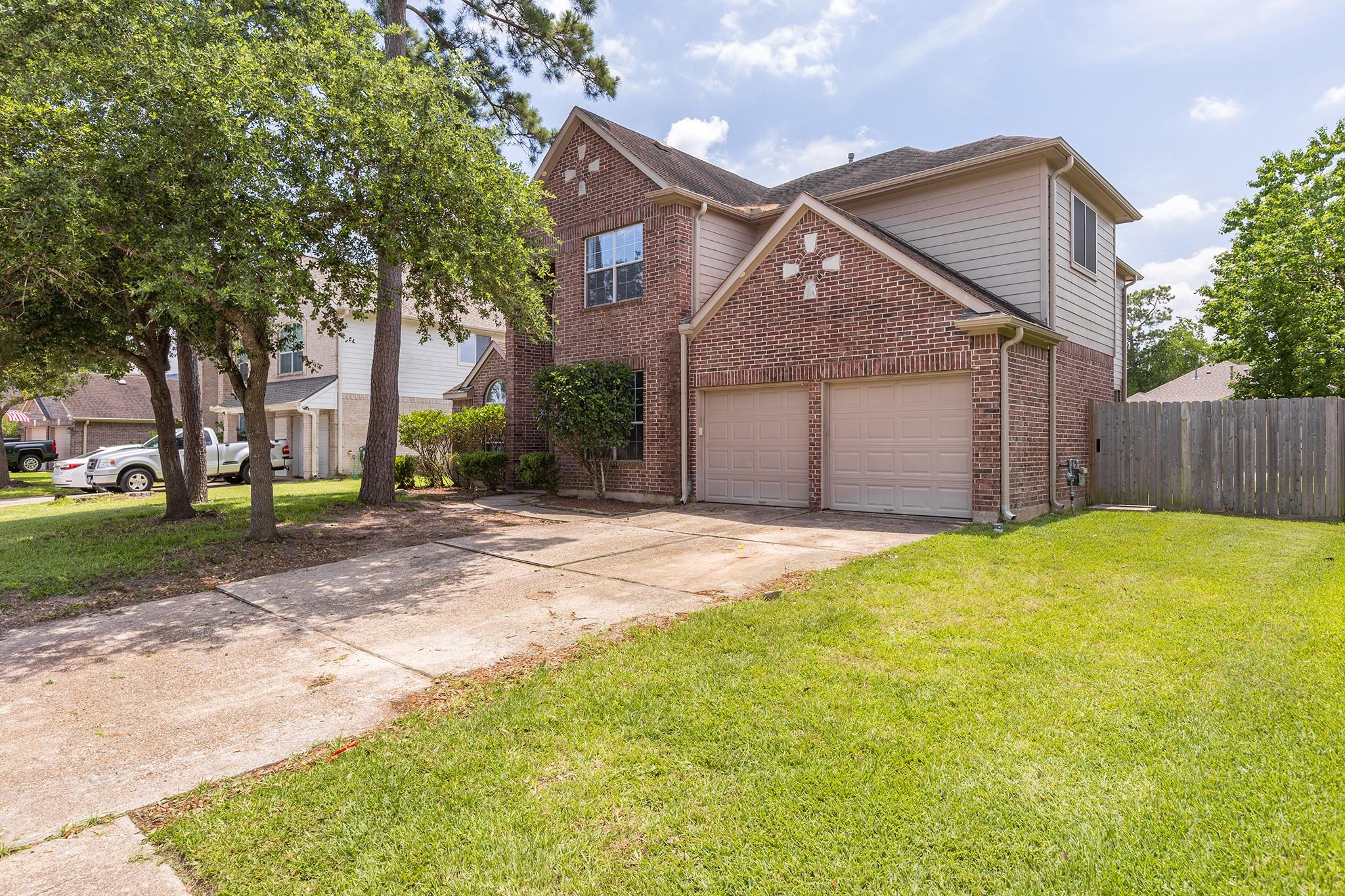 15011 Cozy Hollow Ln, Houston, TX 77044 photo
