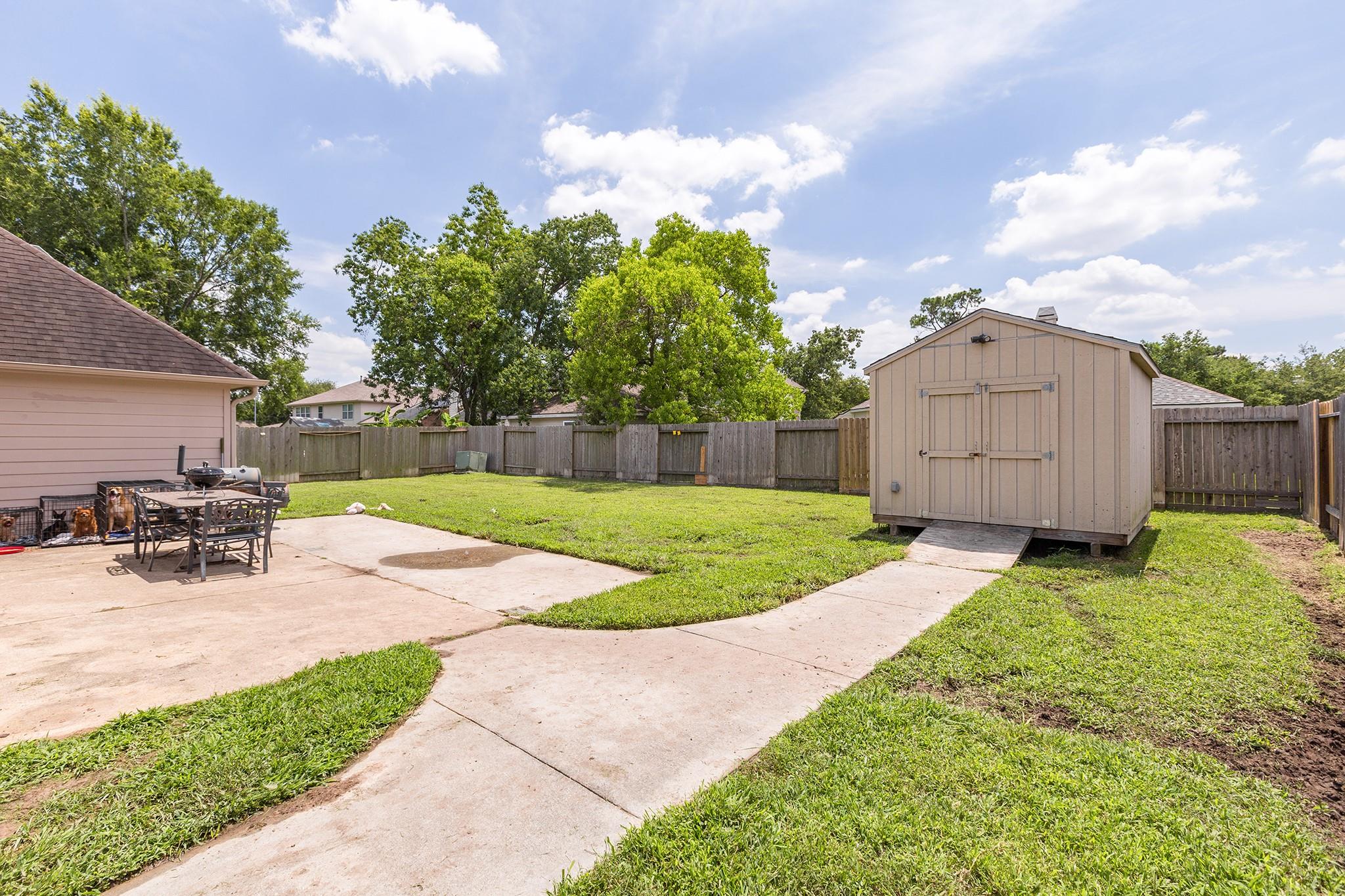 15011 Cozy Hollow Ln, Houston, TX 77044 photo
