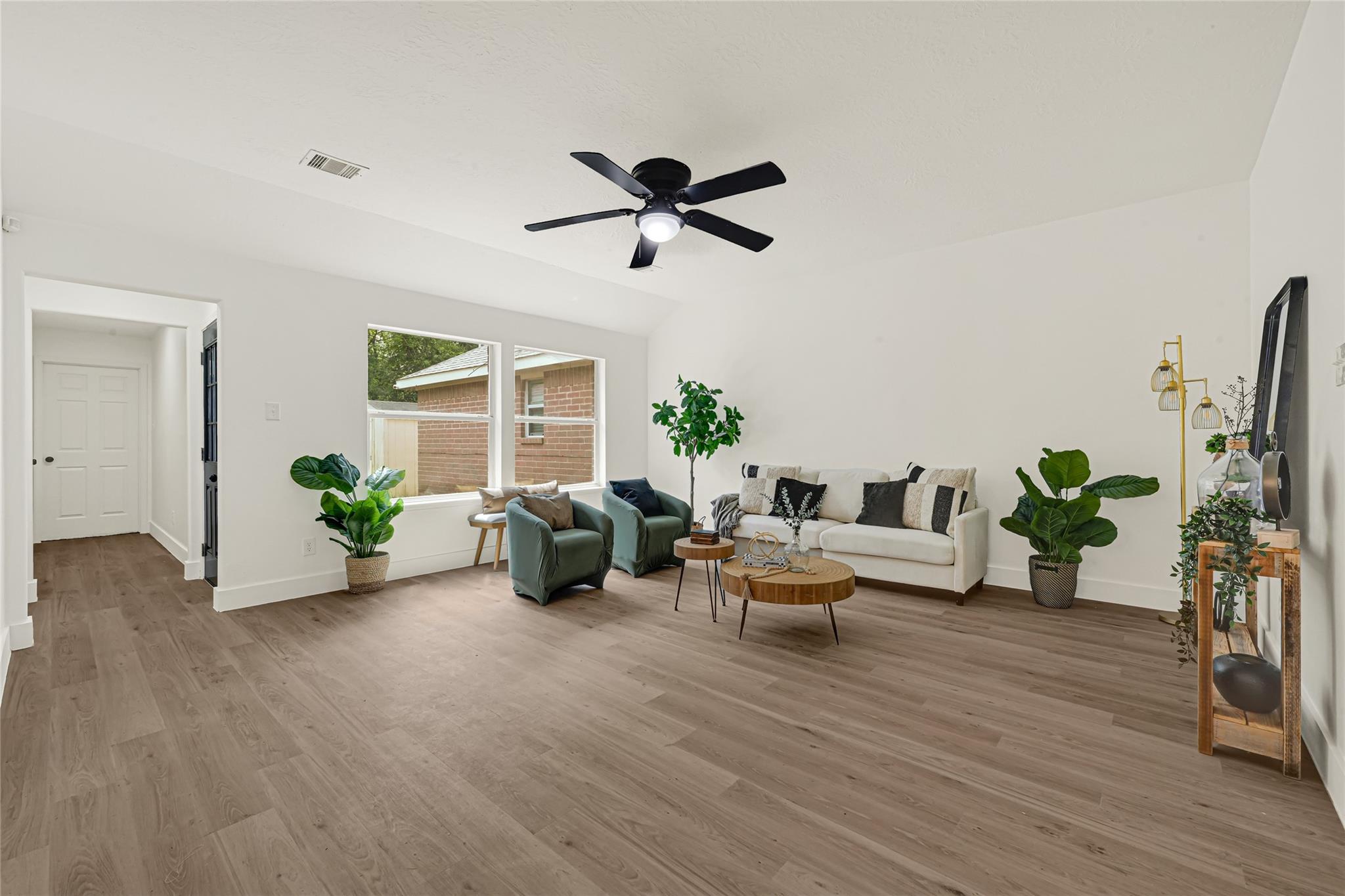 5505 Savannah Woods Ln, Rosharon, TX 77583 photo