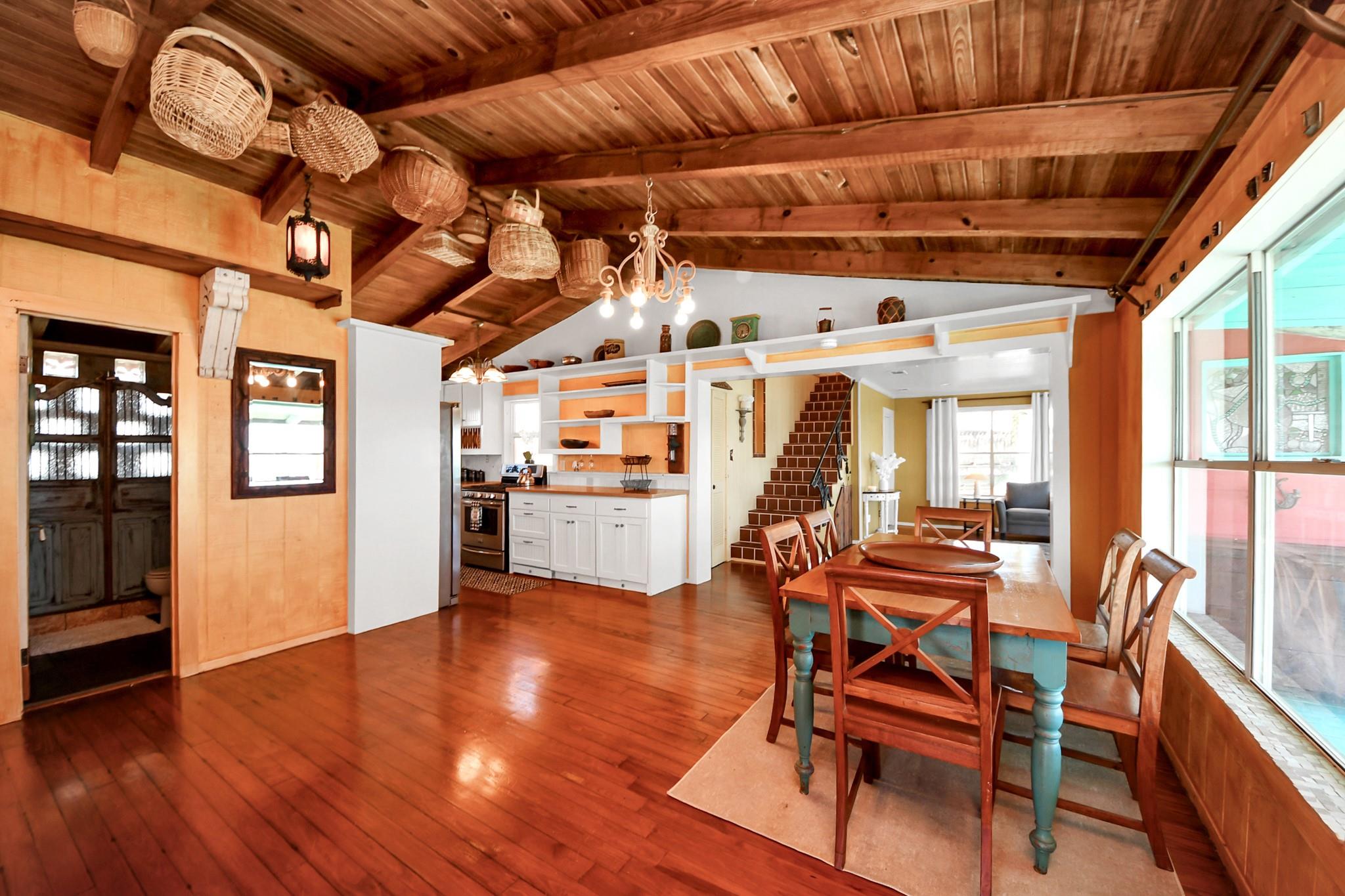 1121 6 St, San Leon, TX 77539 photo
