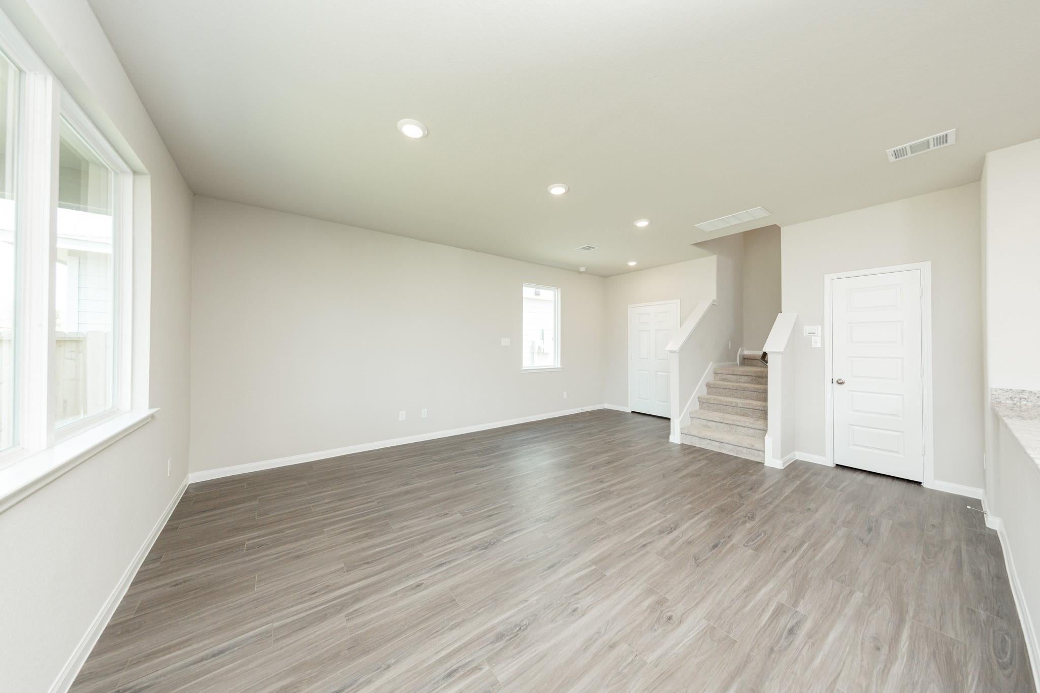 2549 Hawks Eye Dr, Conroe, TX 77301 photo