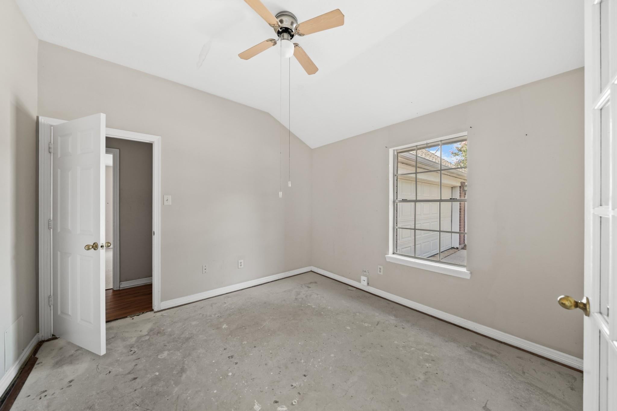 2309 Lord Nelson Dr, Seabrook, TX 77586 photo