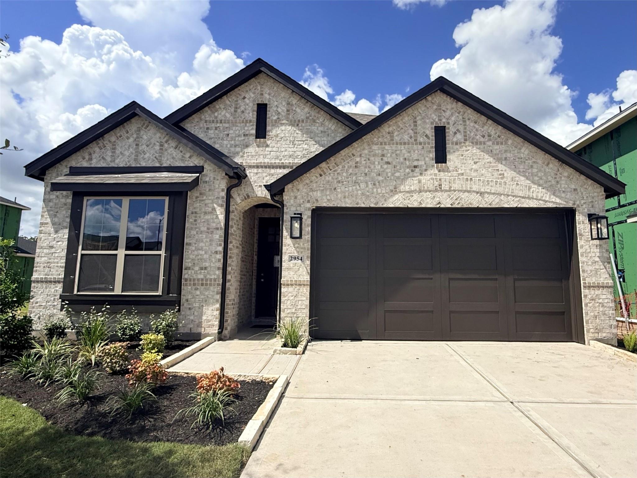 2954 Mellow Pines Ln, Webster, TX 77598