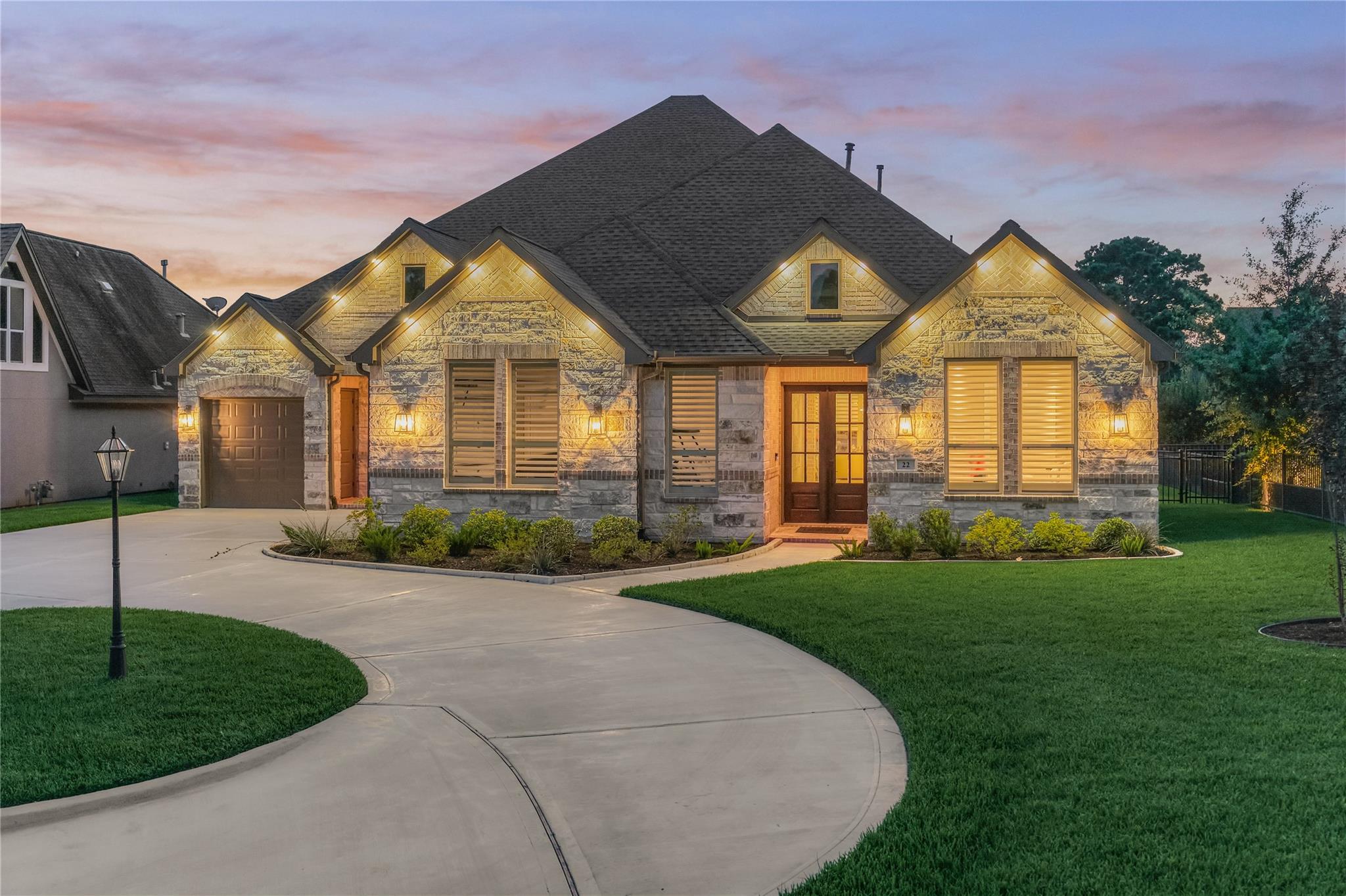 22 Darien Ct, Montgomery, TX 77356 photo