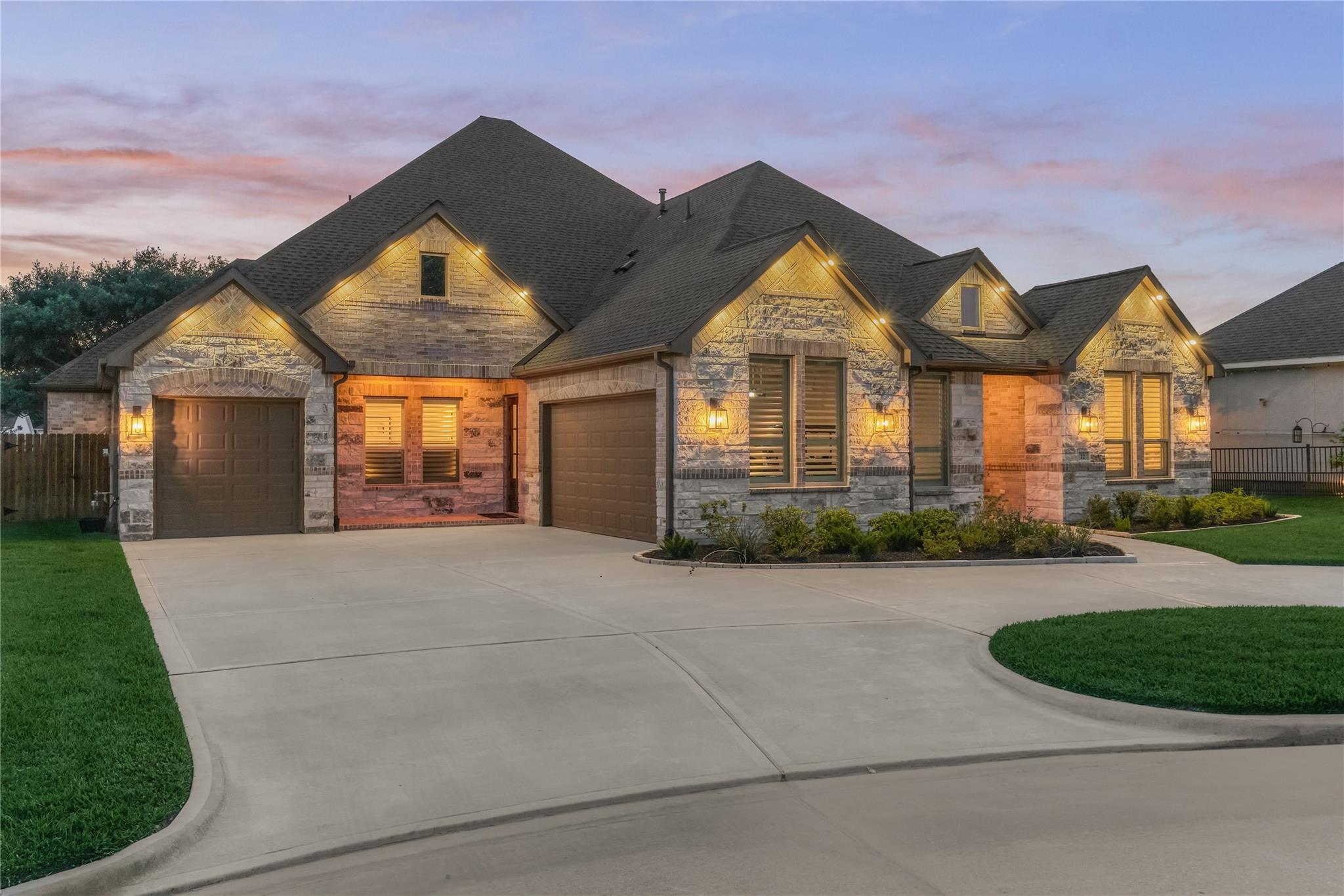 22 Darien Ct, Montgomery, TX 77356 photo