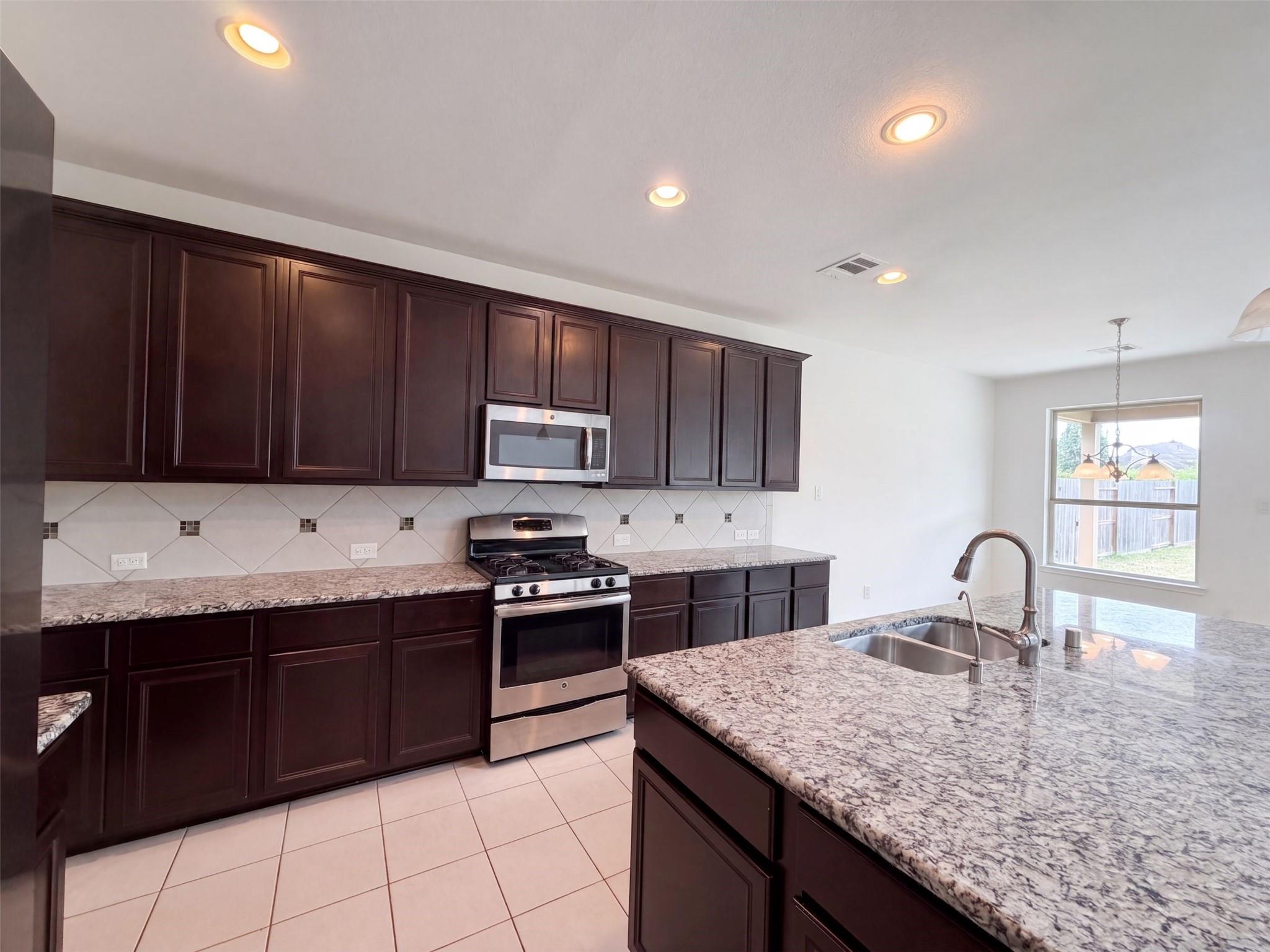 19607 Pecos Bend Ct, Cypress, TX 77433 photo